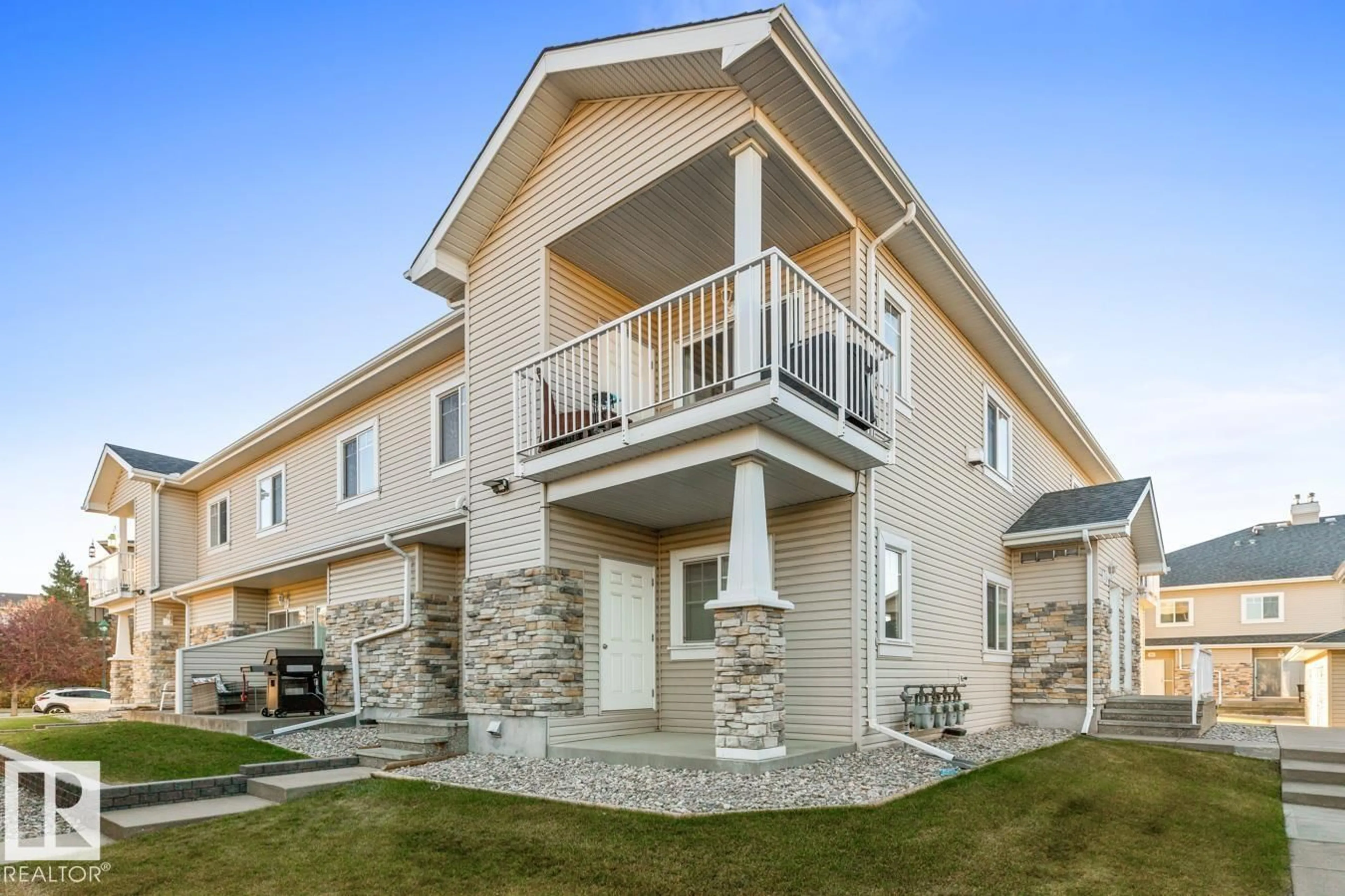 Home with vinyl exterior material, unknown for #10 - 2508 HANNA CR, Edmonton Alberta T6R3N7