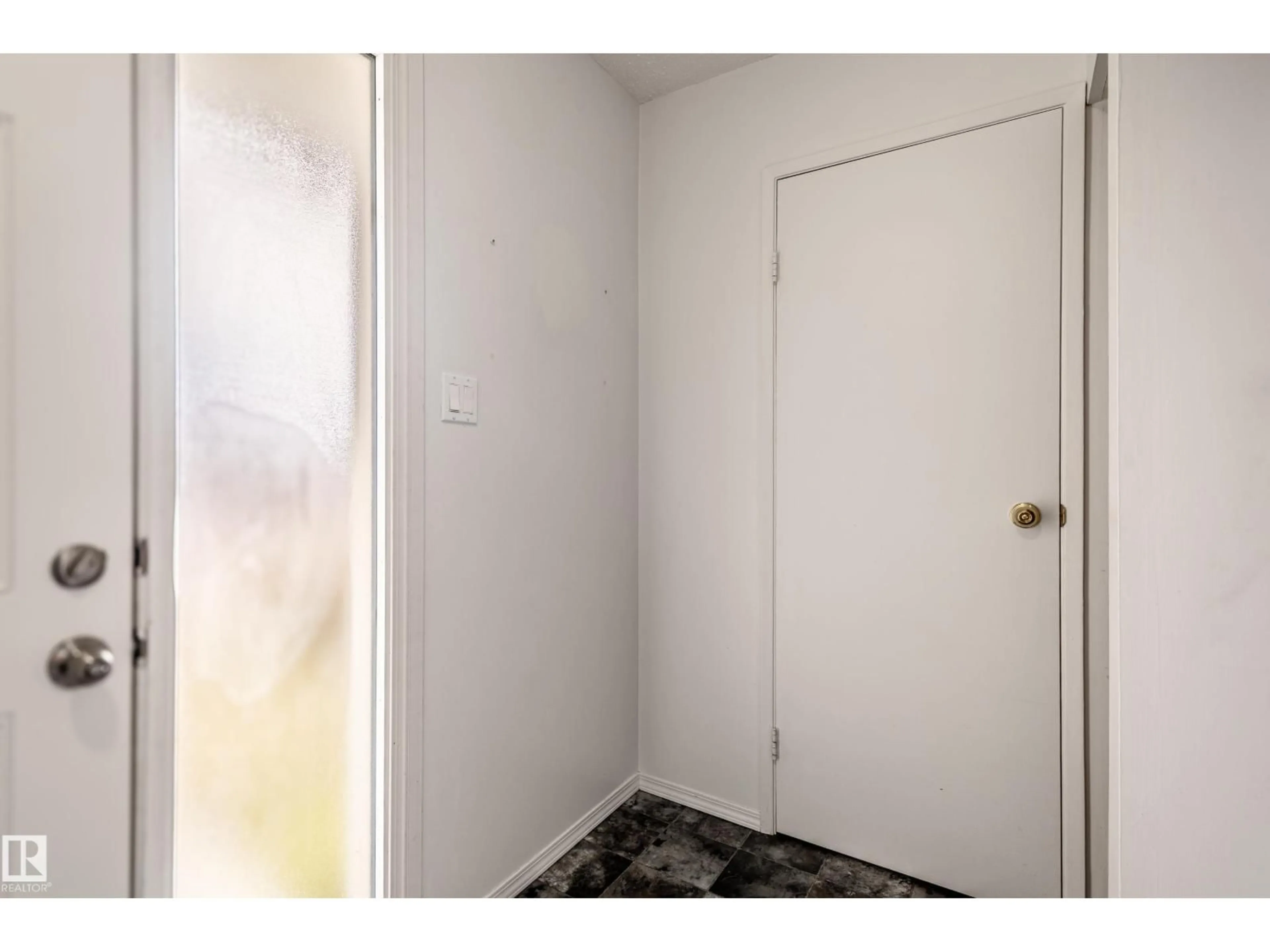 Unknown for 266 CHATEAU PL, Edmonton Alberta T5T1V3
