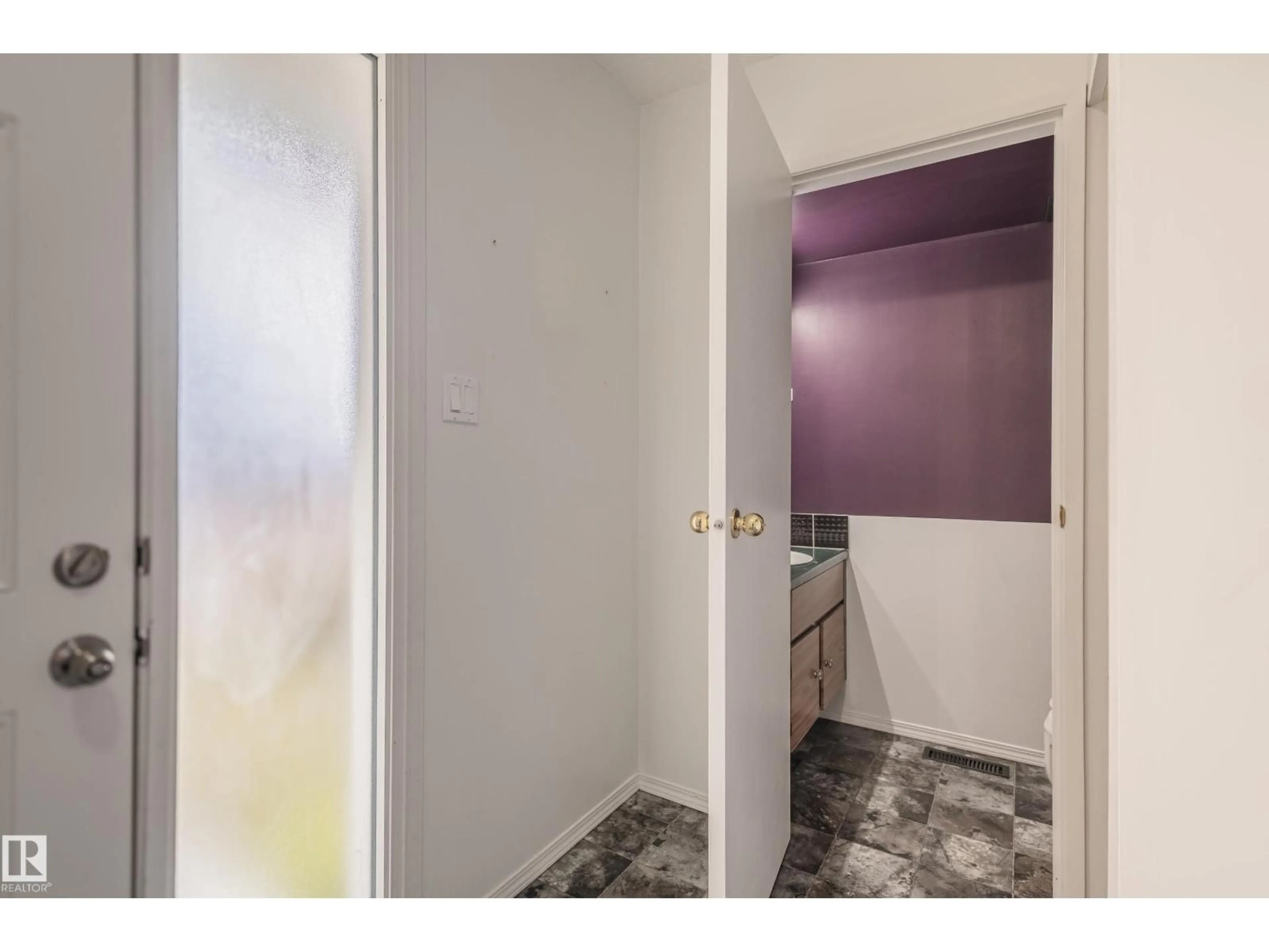 Unknown for 266 CHATEAU PL, Edmonton Alberta T5T1V3