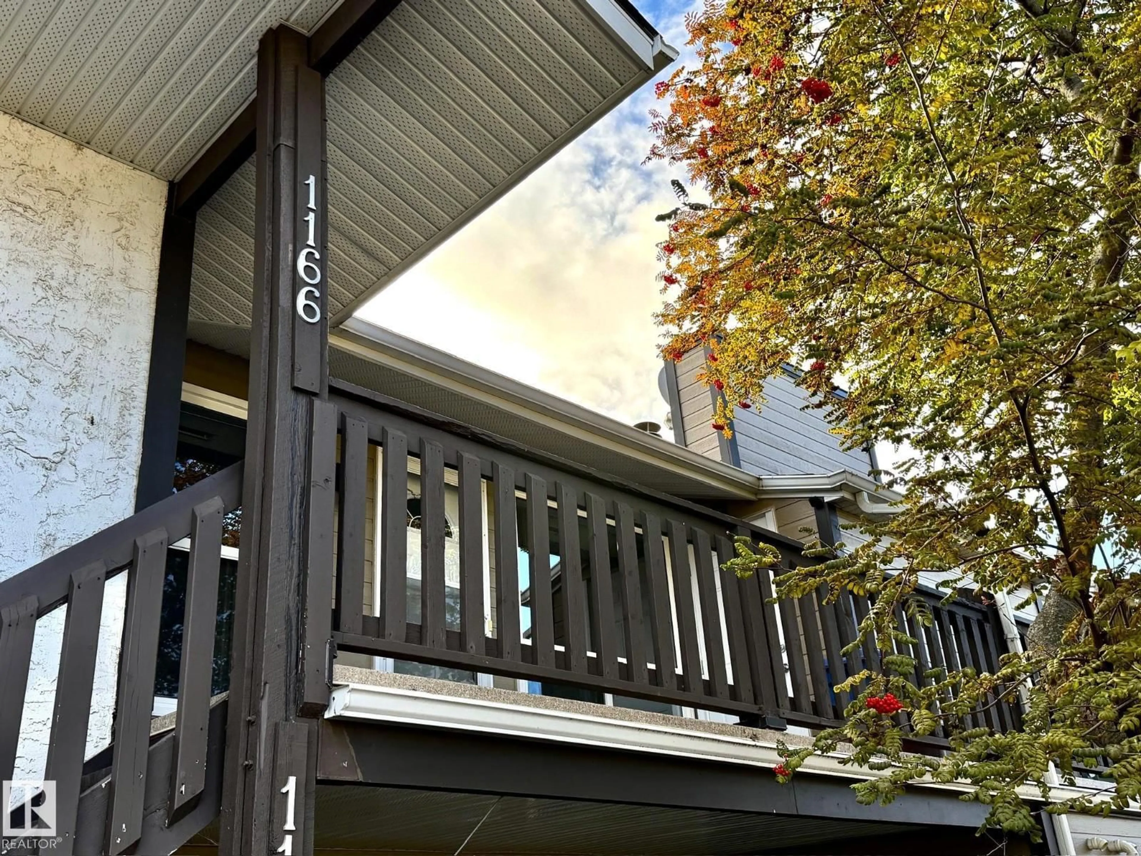 Unknown for 1166 SADDLEBACK RD, Edmonton Alberta T6J4Z4