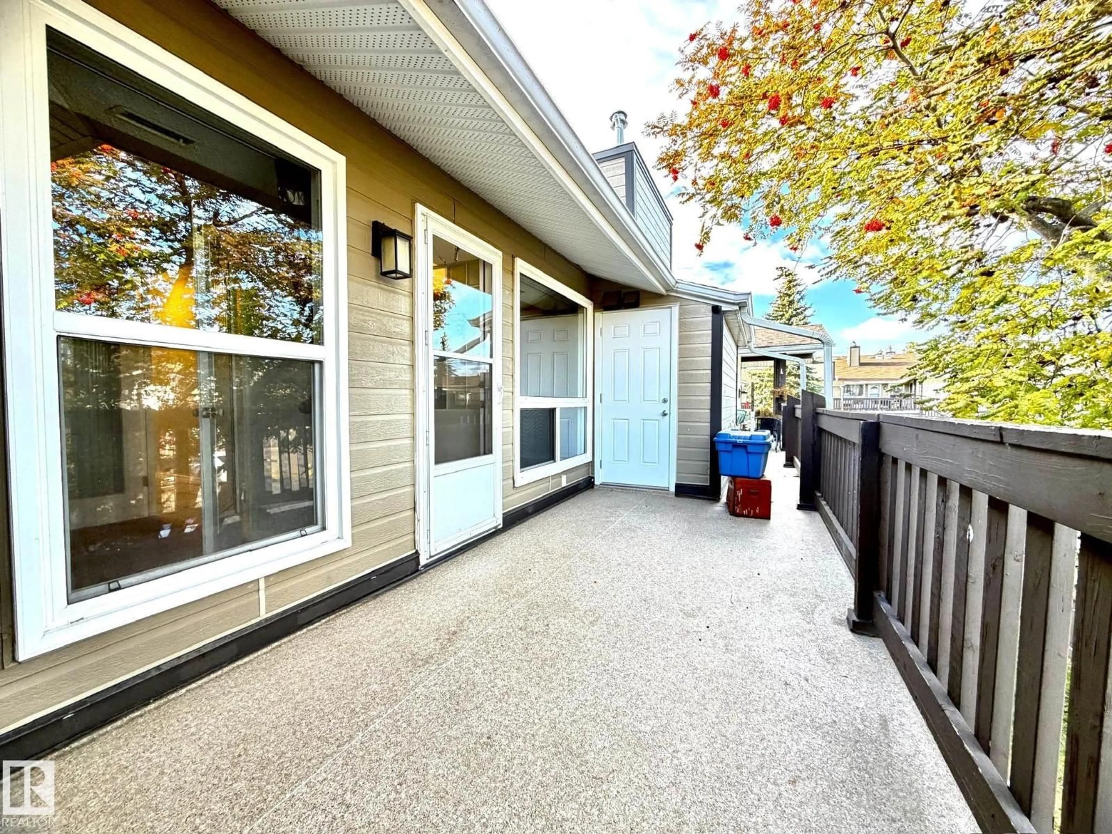 Patio, street for 1166 SADDLEBACK RD, Edmonton Alberta T6J4Z4