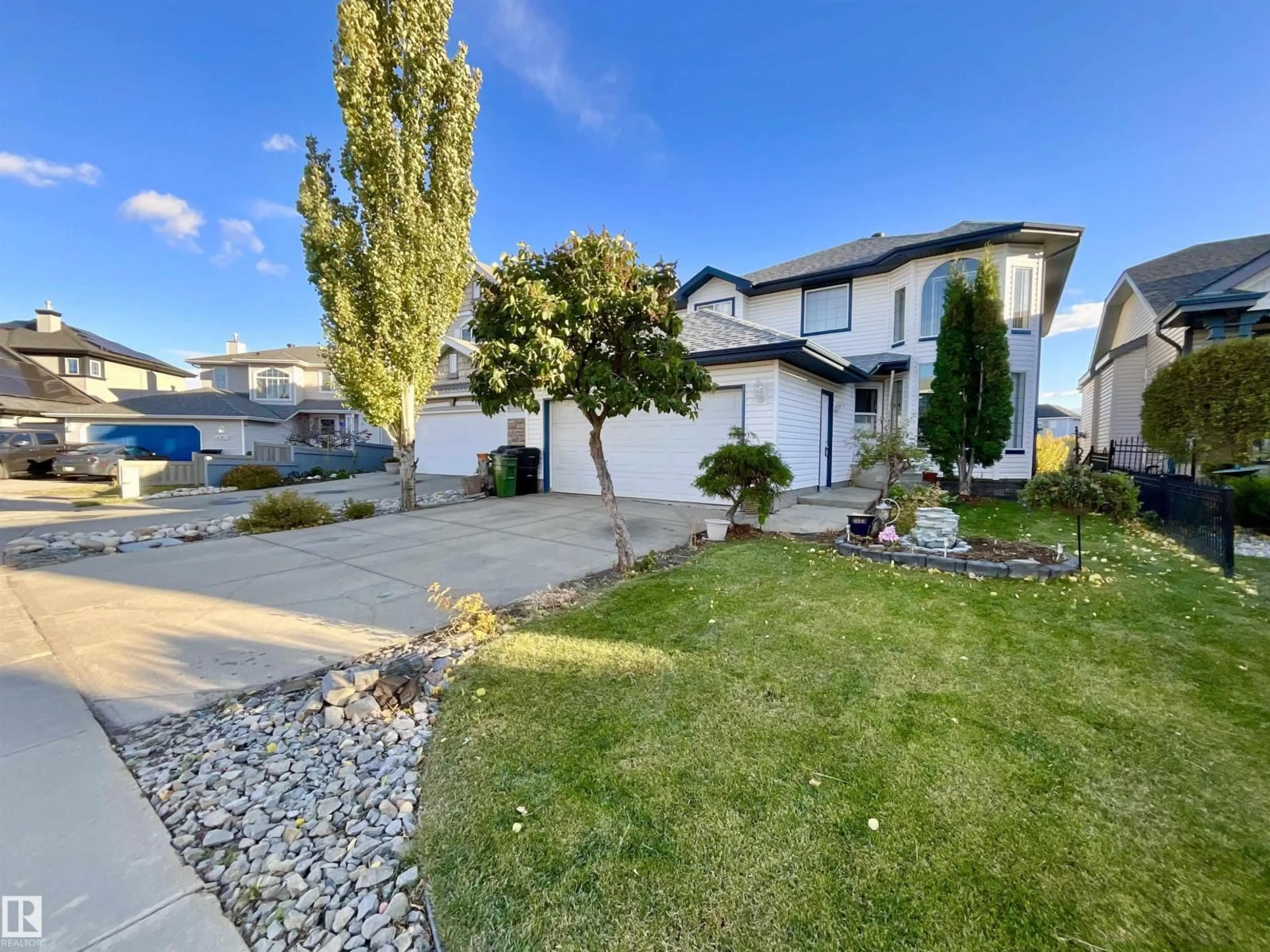 A pic from outside/outdoor area/front of a property/back of a property/a pic from drone, street for 13707 149 AV, Edmonton Alberta T6V1R2