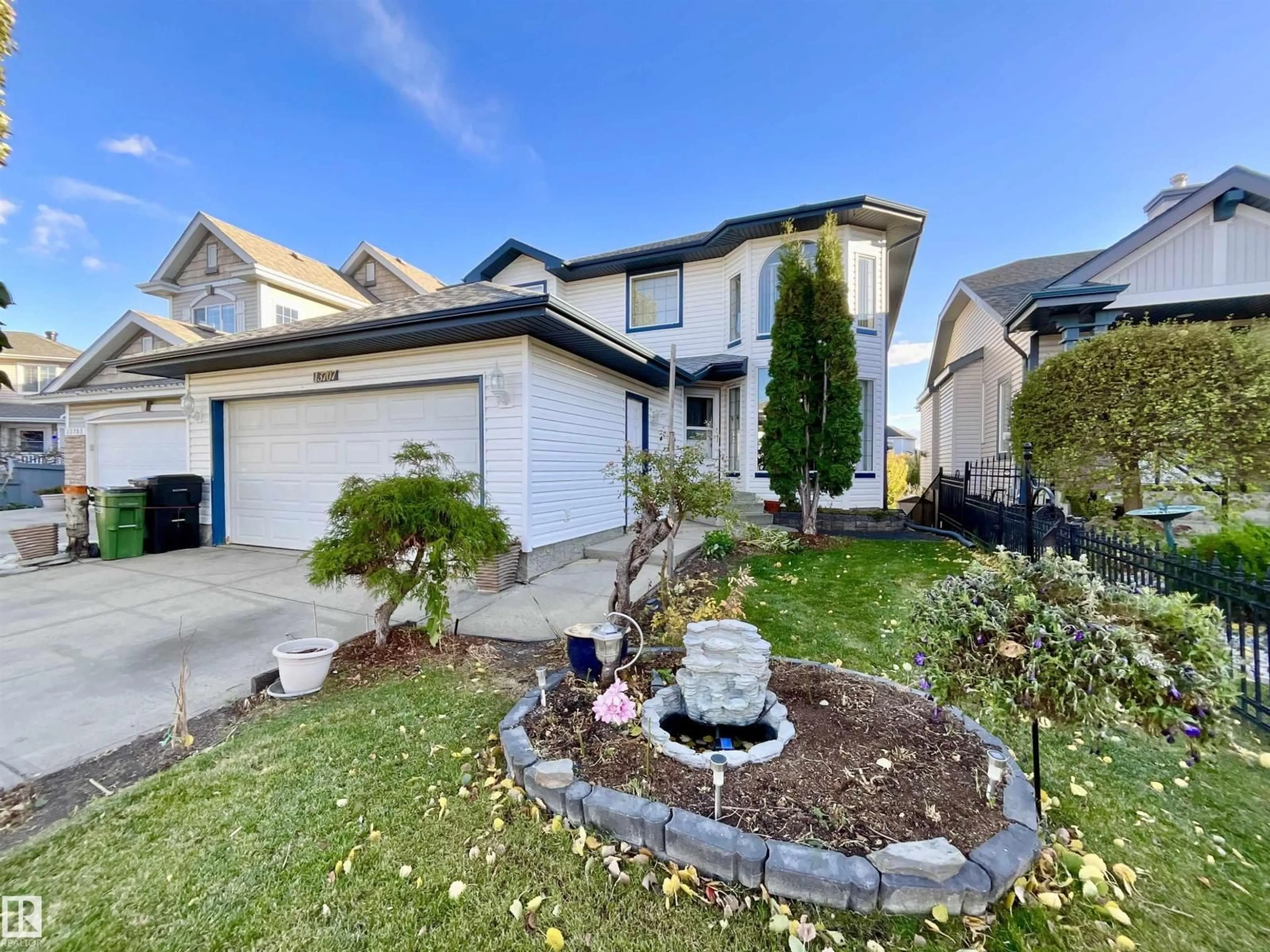 A pic from outside/outdoor area/front of a property/back of a property/a pic from drone, street for 13707 149 AV, Edmonton Alberta T6V1R2