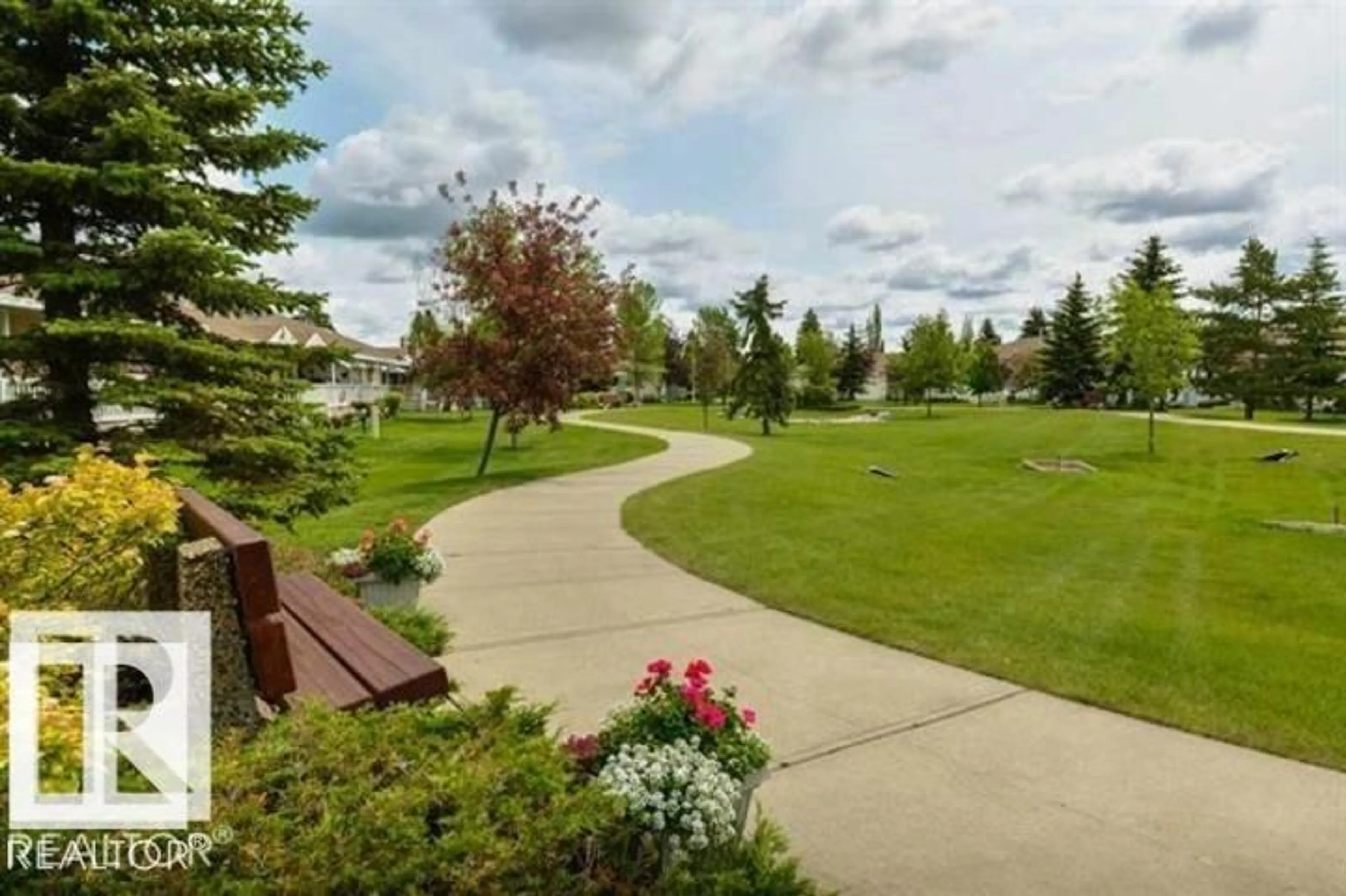 Patio, unknown for 13320 - 22 124 ST NW, Edmonton Alberta T5L5B2