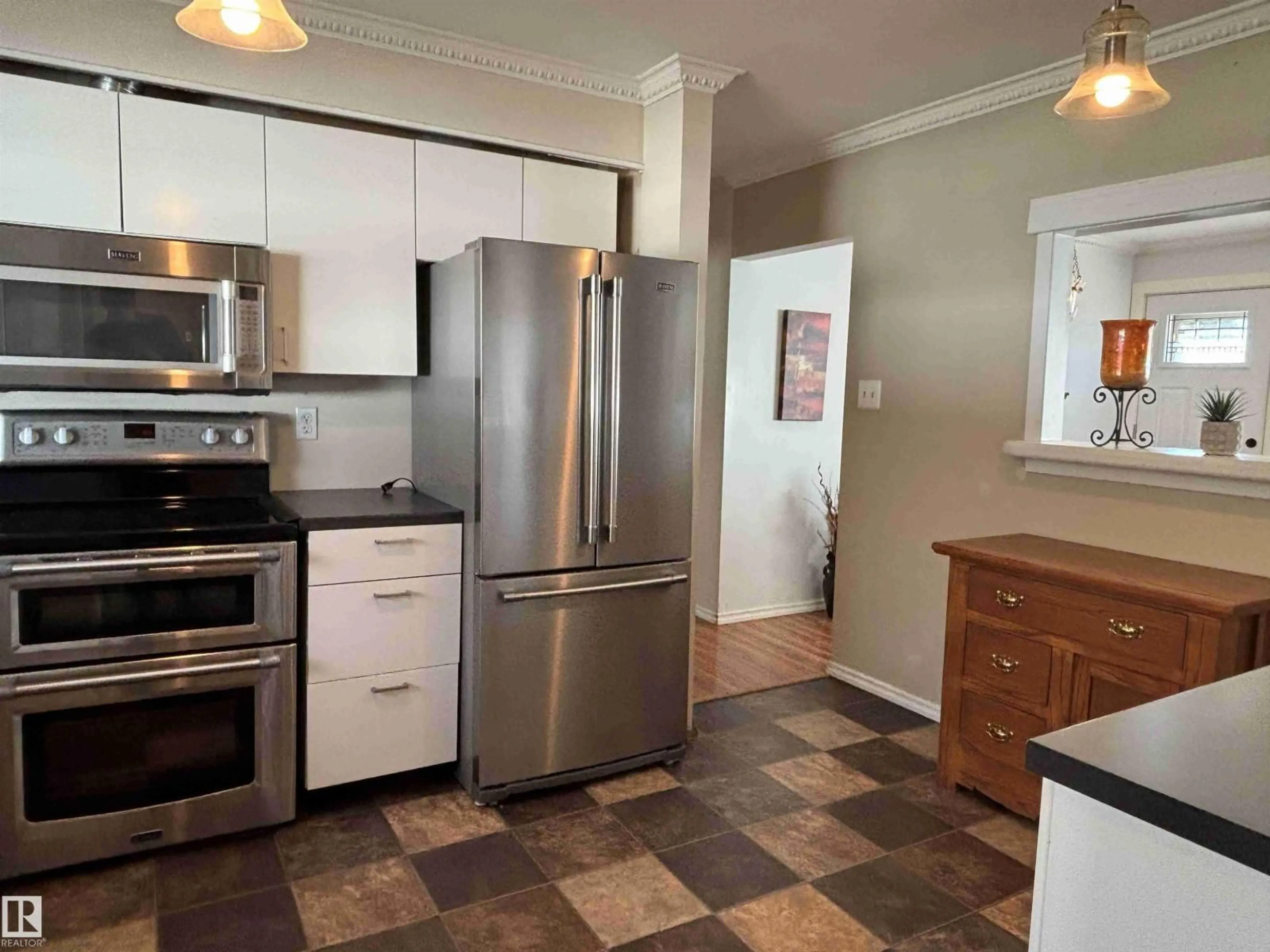 Standard kitchen, ceramic/tile floor for 5036 53 AVE, Breton Alberta T0C0P0
