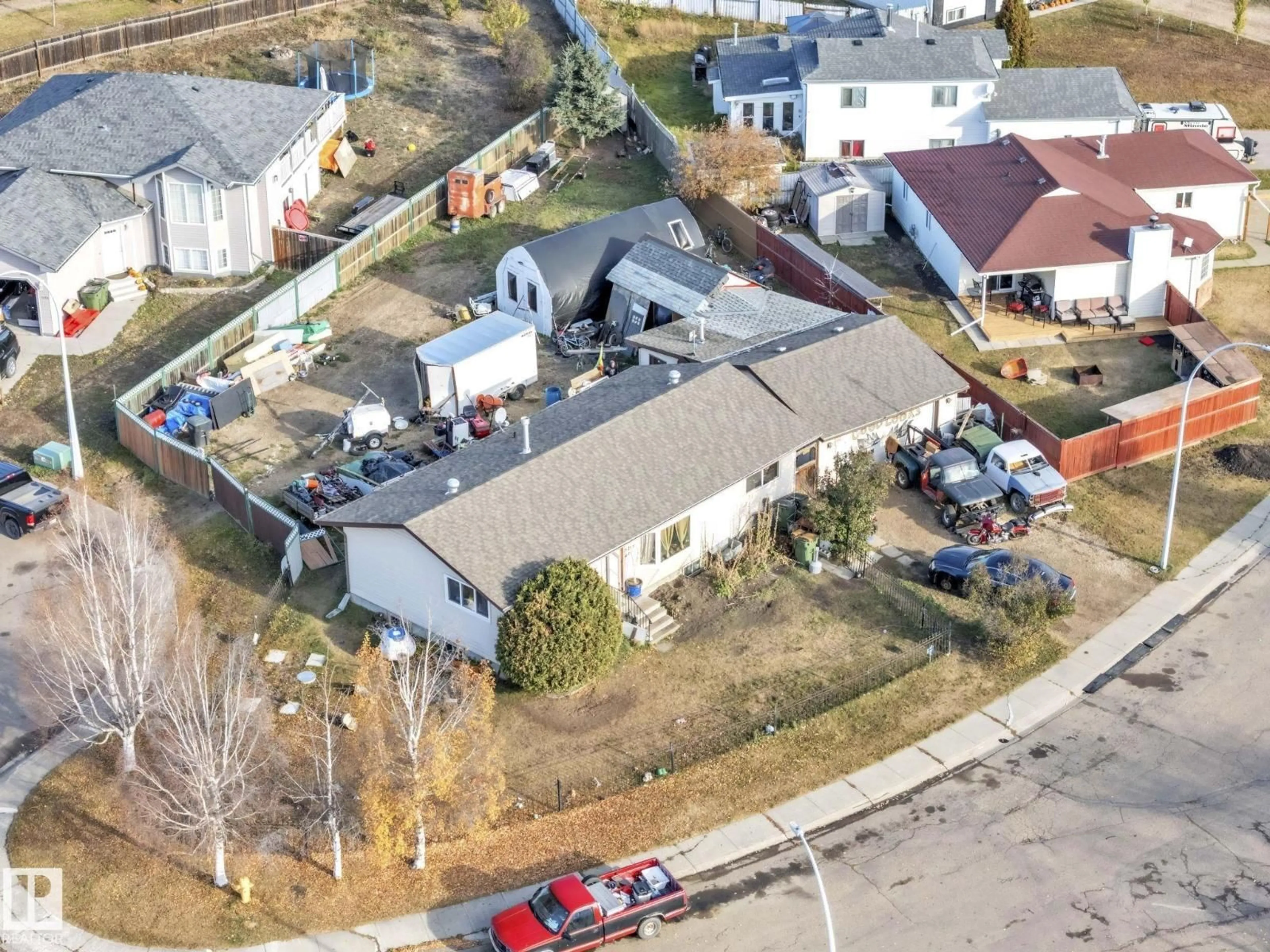 A pic from outside/outdoor area/front of a property/back of a property/a pic from drone, street for 5228 49 AV, Onoway Alberta T0E1V0