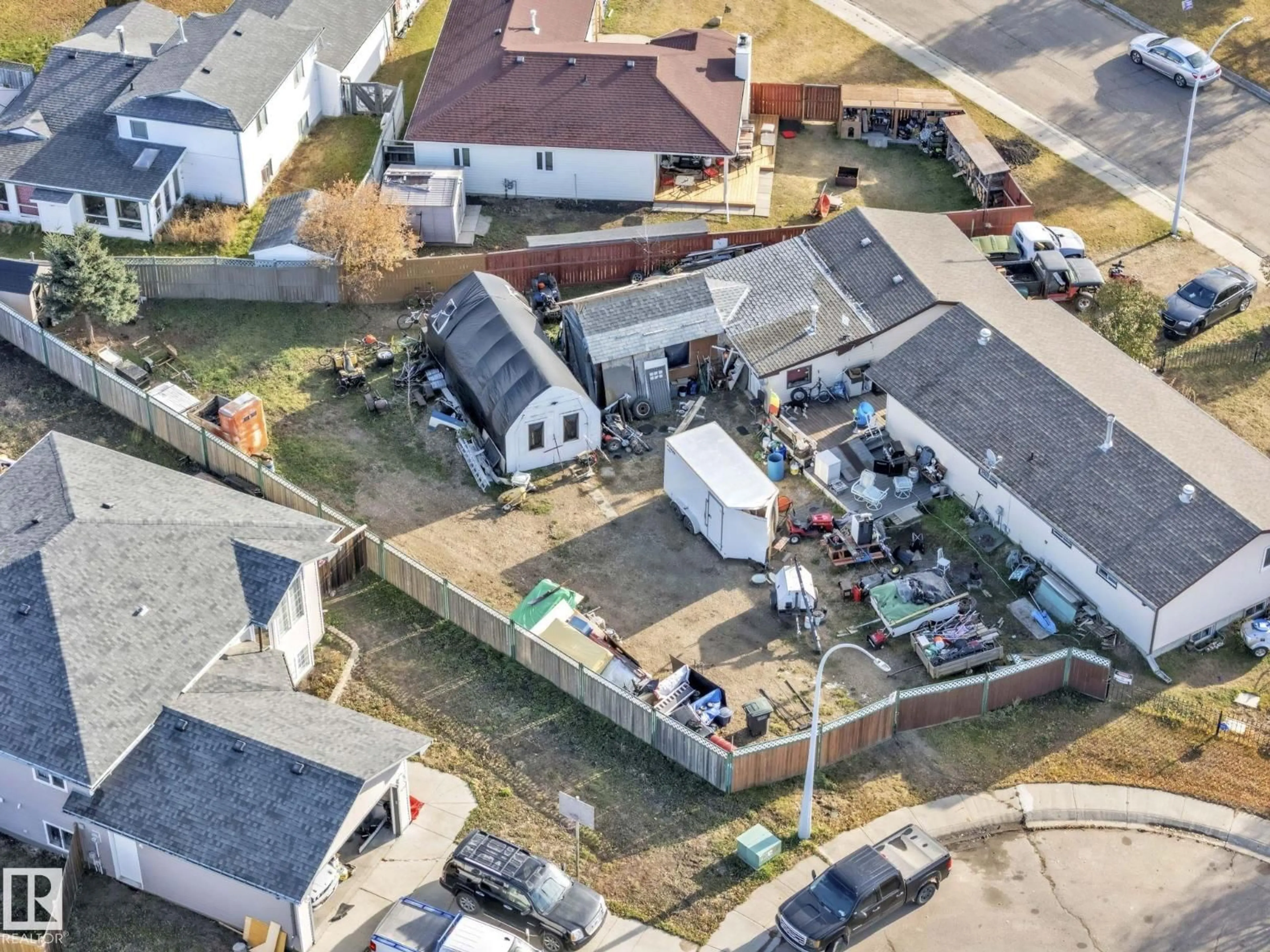 A pic from outside/outdoor area/front of a property/back of a property/a pic from drone, street for 5228 49 AV, Onoway Alberta T0E1V0