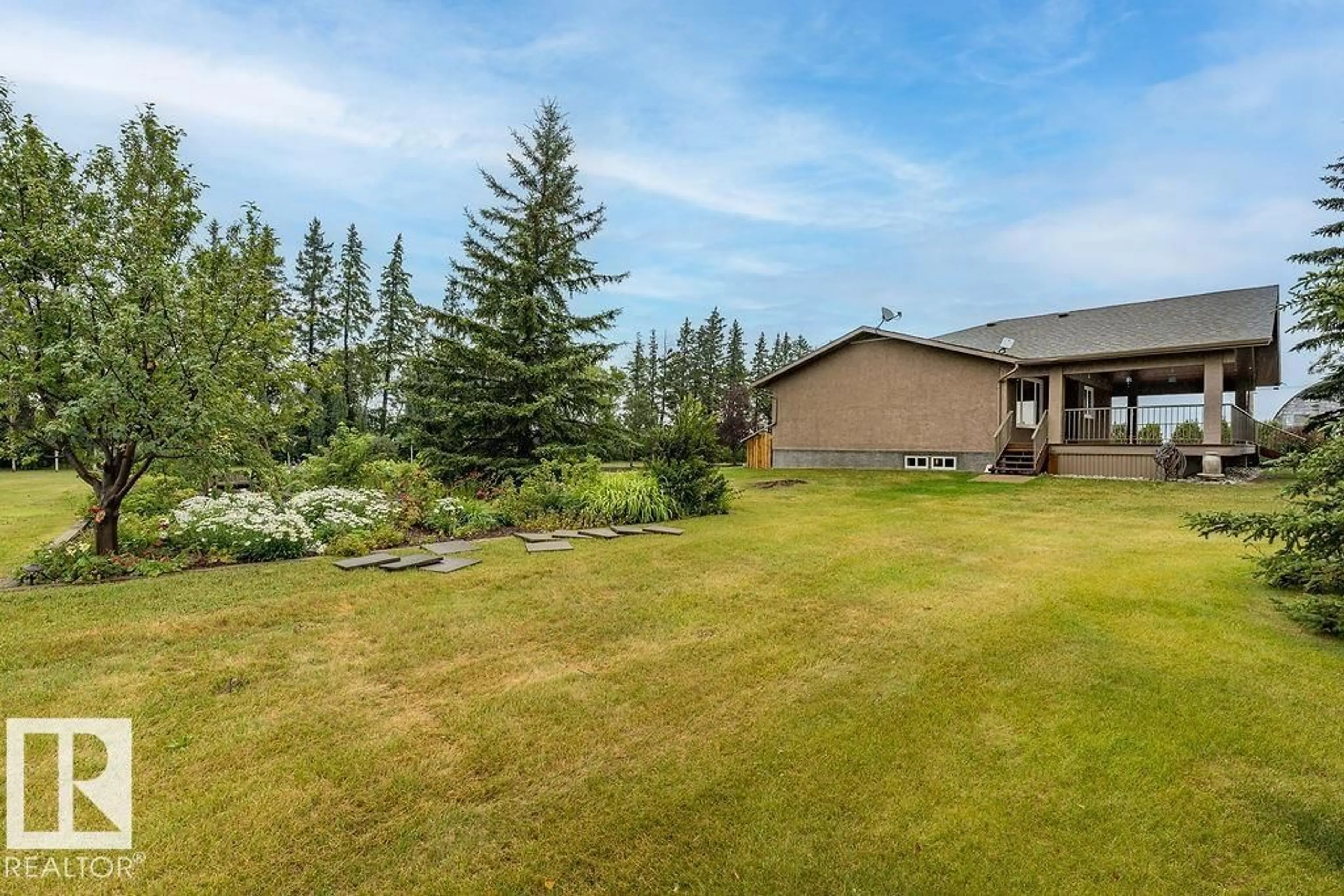 A pic from outside/outdoor area/front of a property/back of a property/a pic from drone, mountain view for 463051 RGE ROAD 235, Rural Wetaskiwin County Alberta T9A1W9