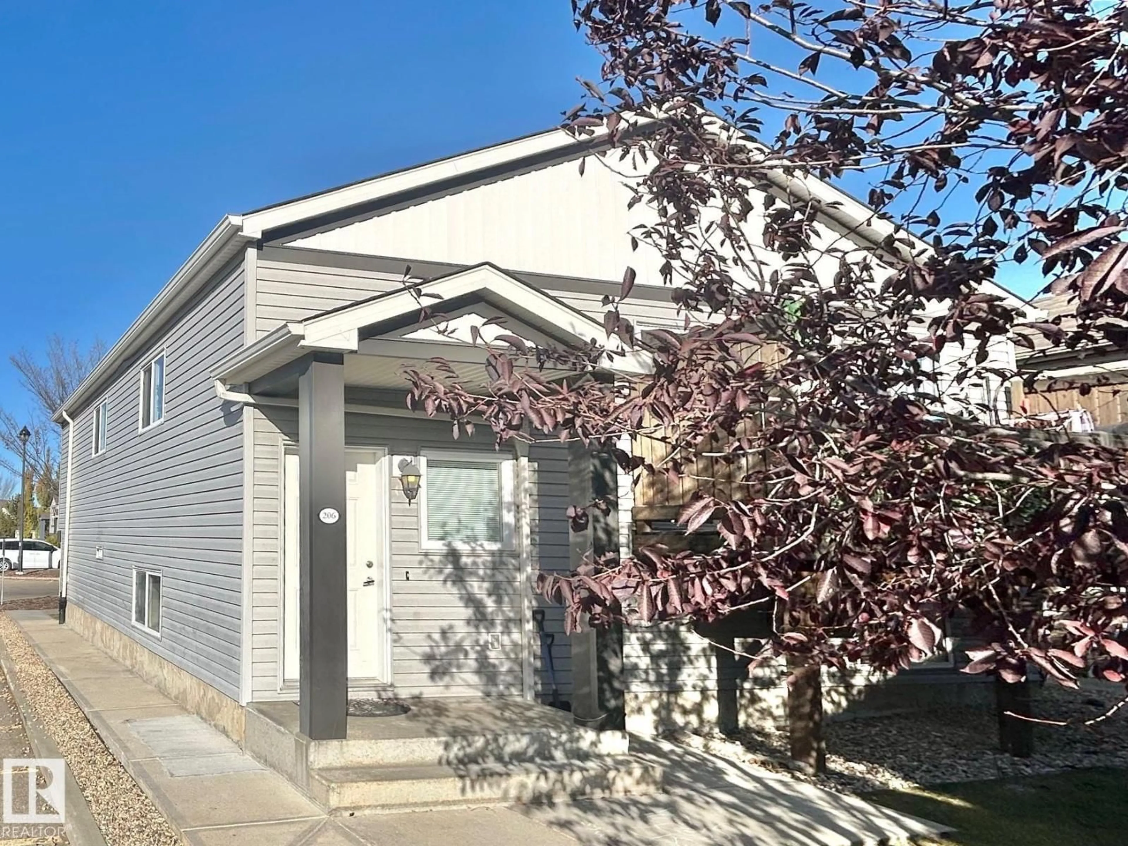 Home with vinyl exterior material, street for 142 - 206 SELKIRK PL, Leduc Alberta T9E0M9