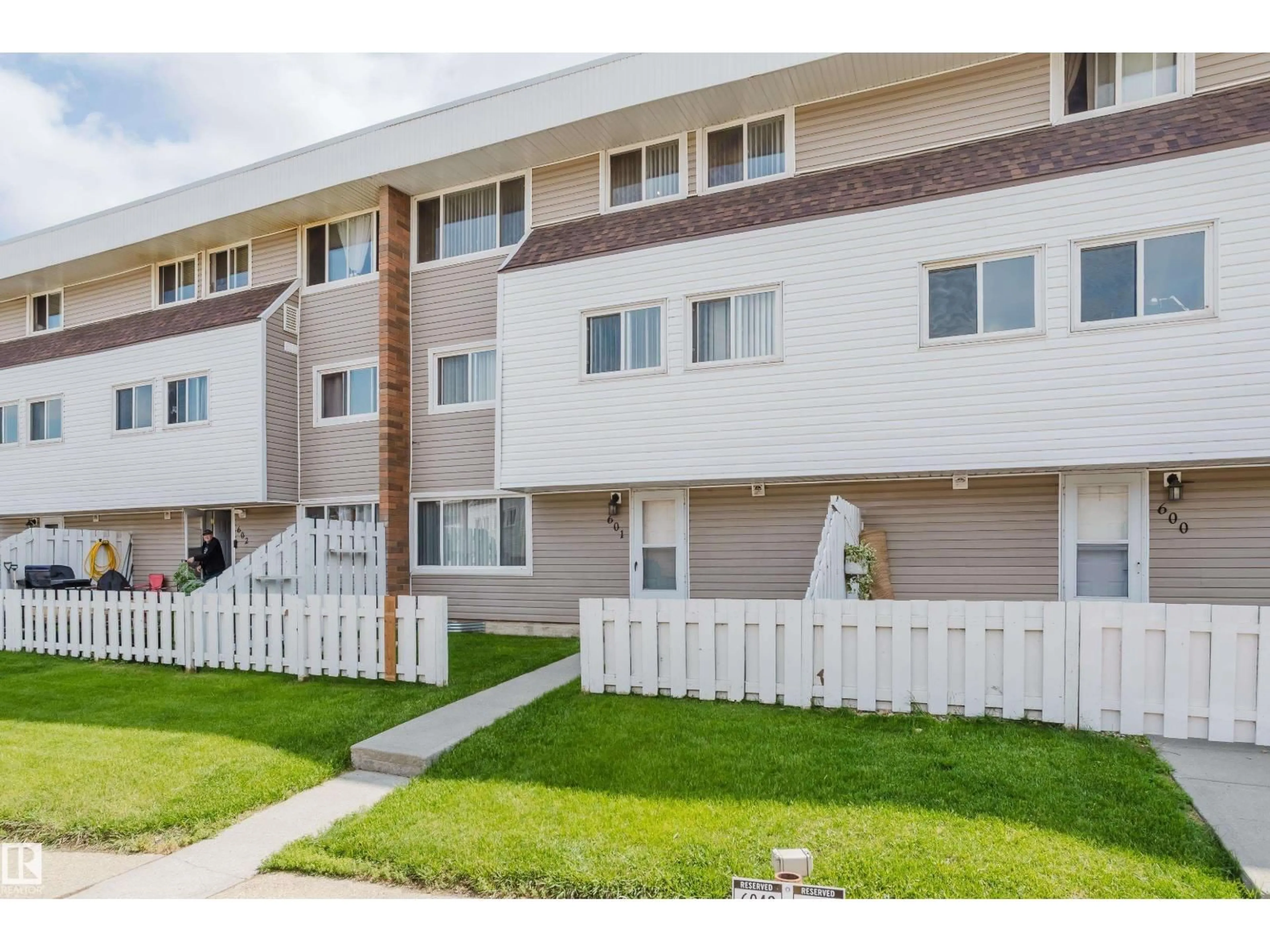 Unknown for 2908 116A AV, Edmonton Alberta T5W4R7