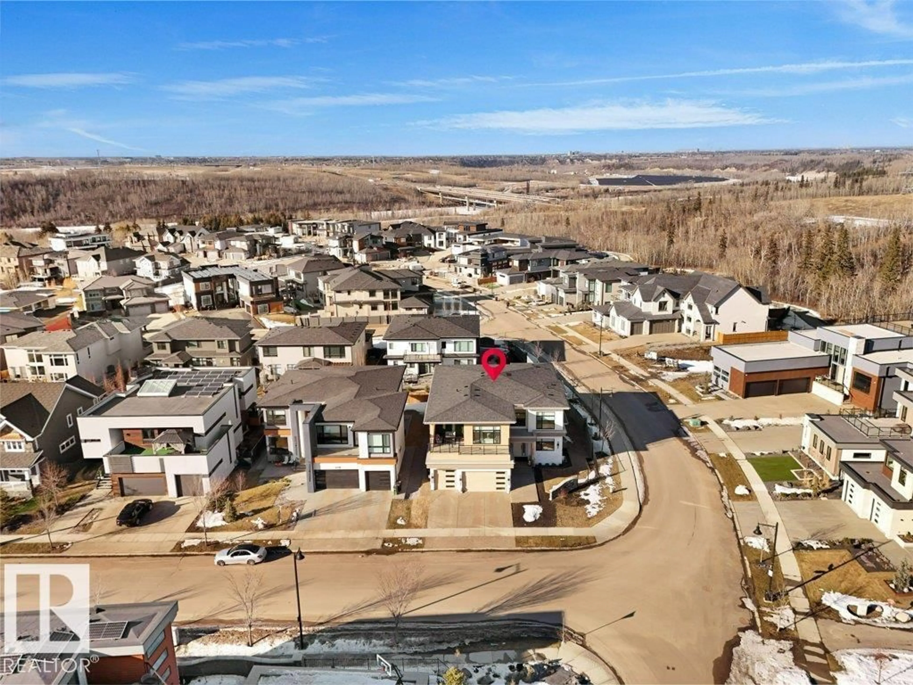 A pic from outside/outdoor area/front of a property/back of a property/a pic from drone, unknown for 5104 WOOLSEY LI, Edmonton Alberta T6W2E1