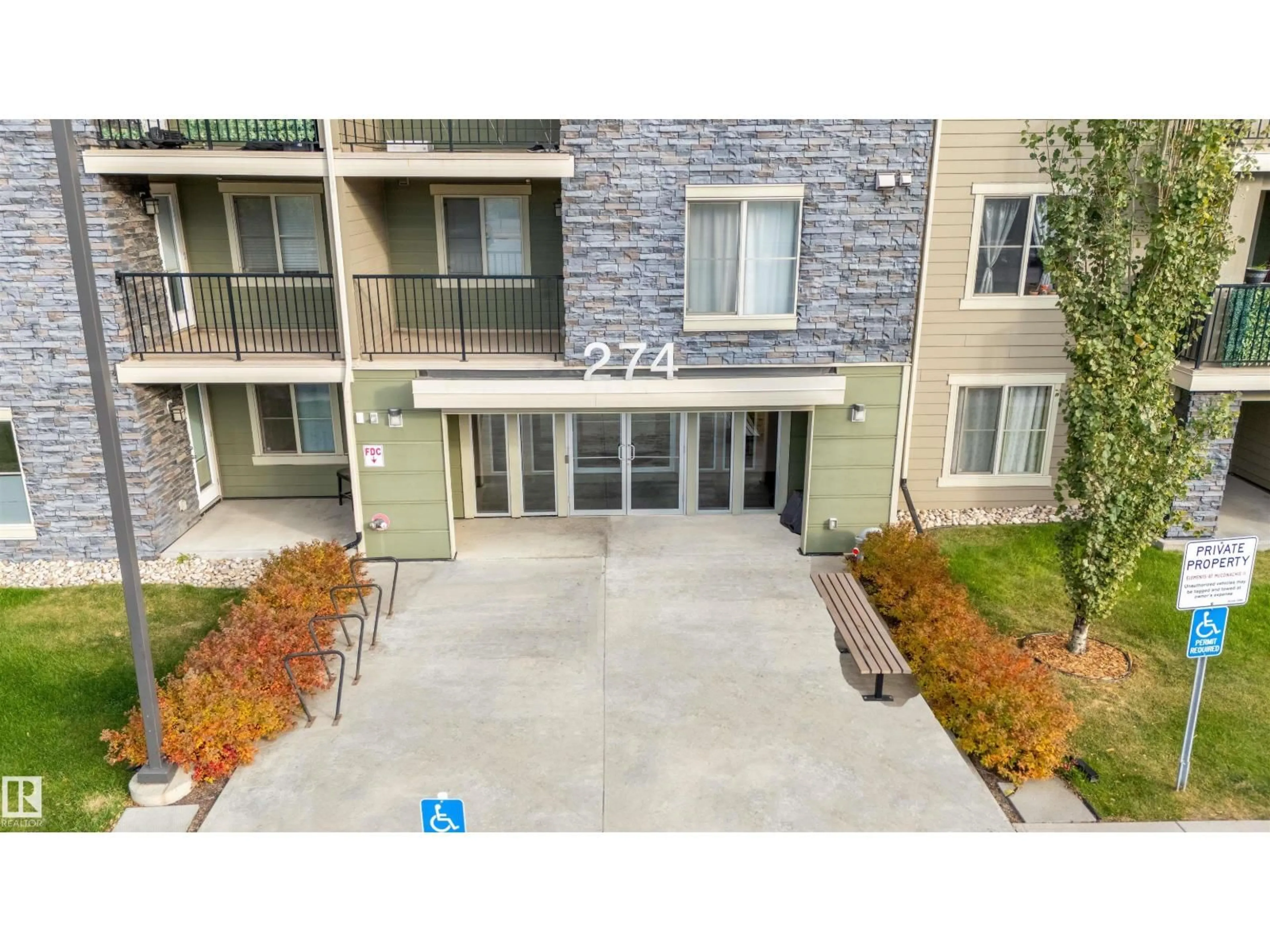 A pic from outside/outdoor area/front of a property/back of a property/a pic from drone, unknown for 274 - 121 MCCONACHIE DR, Edmonton Alberta T5Y3N4