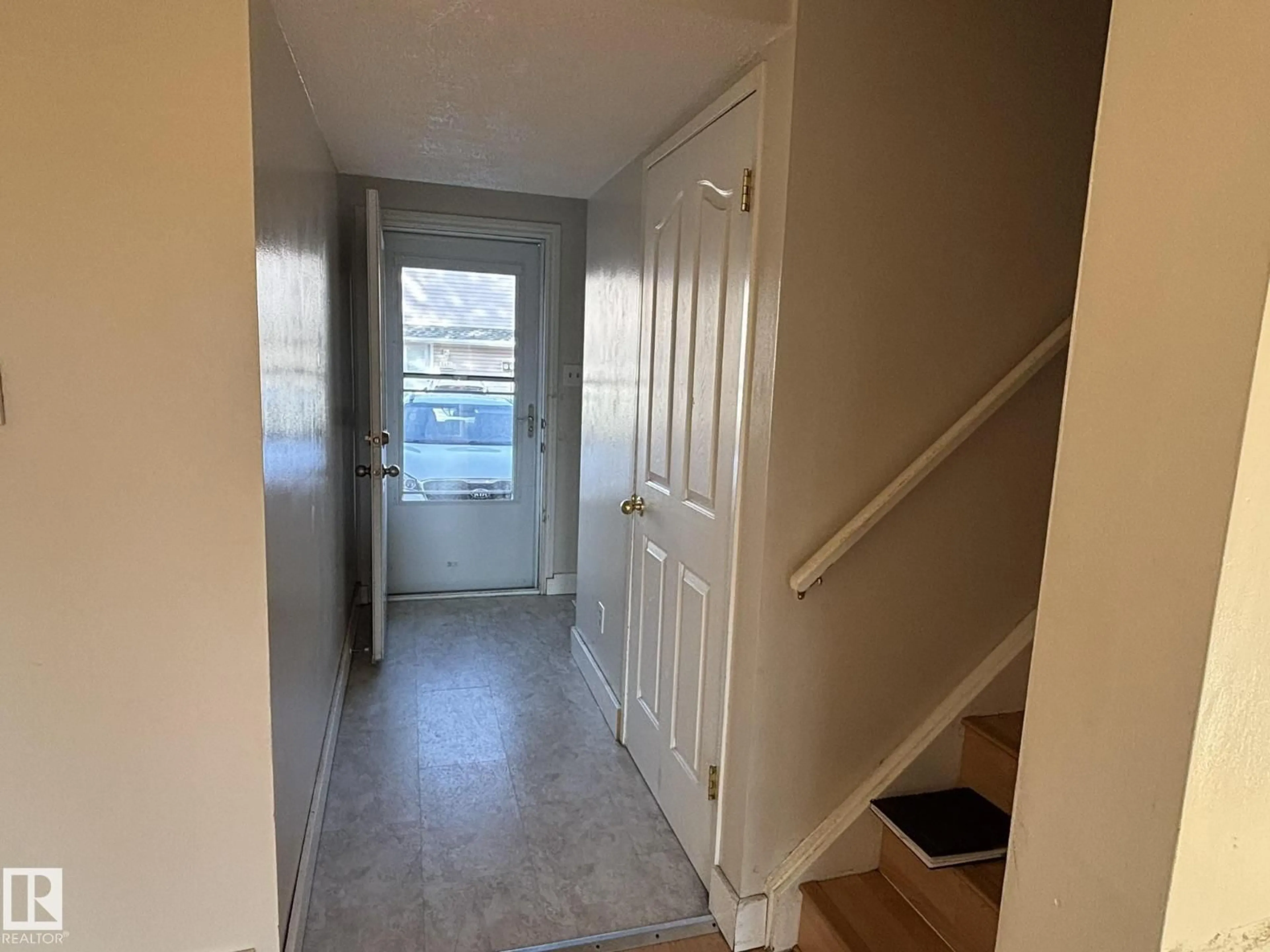 Indoor entryway for NW - 6465 184 ST, Edmonton Alberta T5S1R2