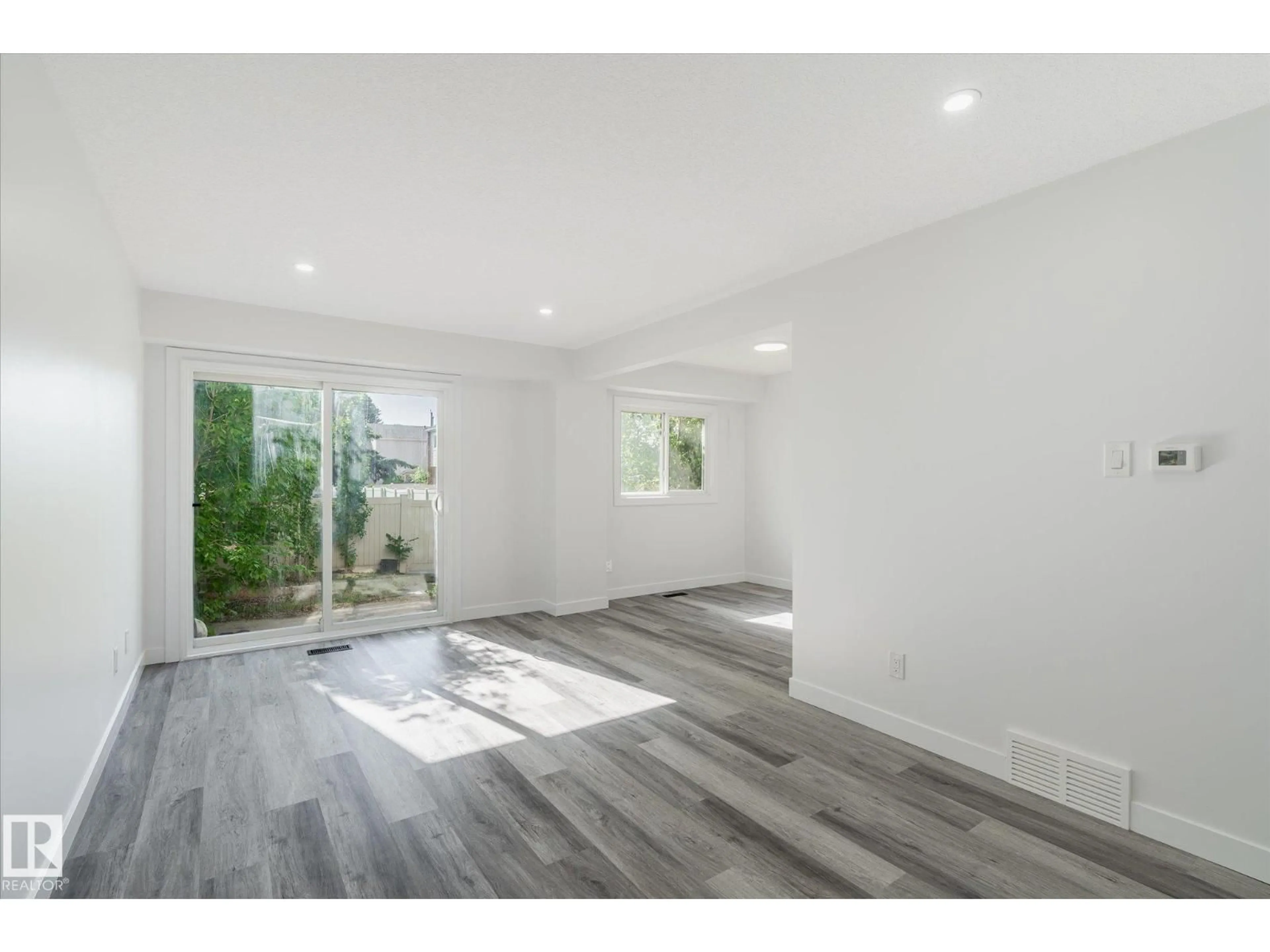 A pic of a room for 199 CENTENNIAL CT, Edmonton Alberta T5P4H5