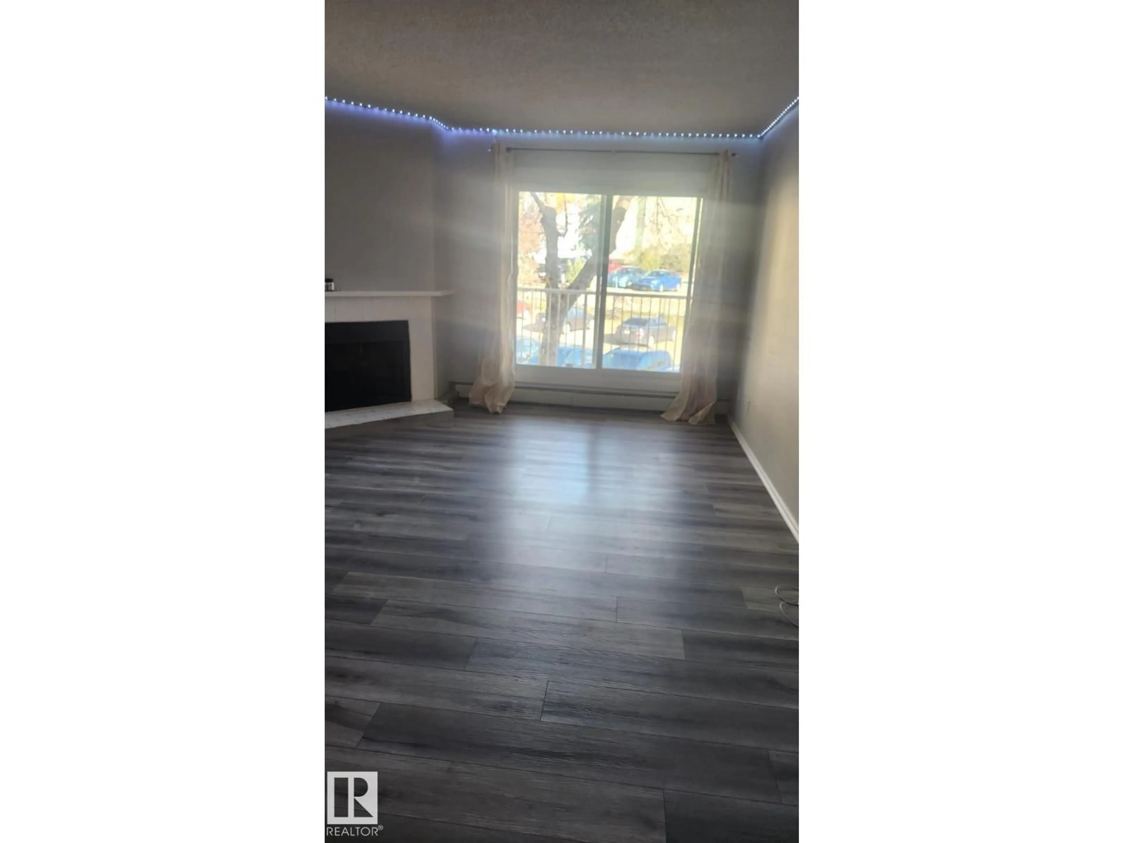 A pic of a room for #201 - 379 WOODBRIDGE WY, Sherwood Park Alberta T8A4G3