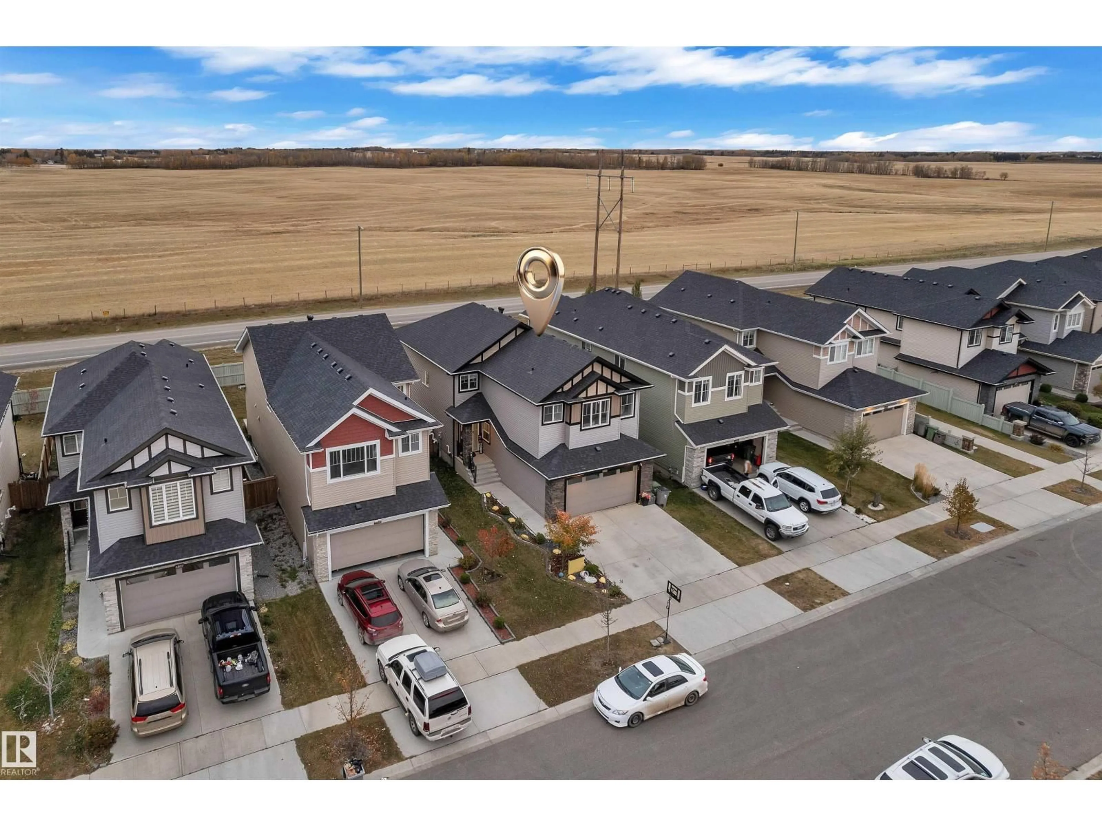 A pic from outside/outdoor area/front of a property/back of a property/a pic from drone, street for 4803 35 ST, Beaumont Alberta T4X2C4