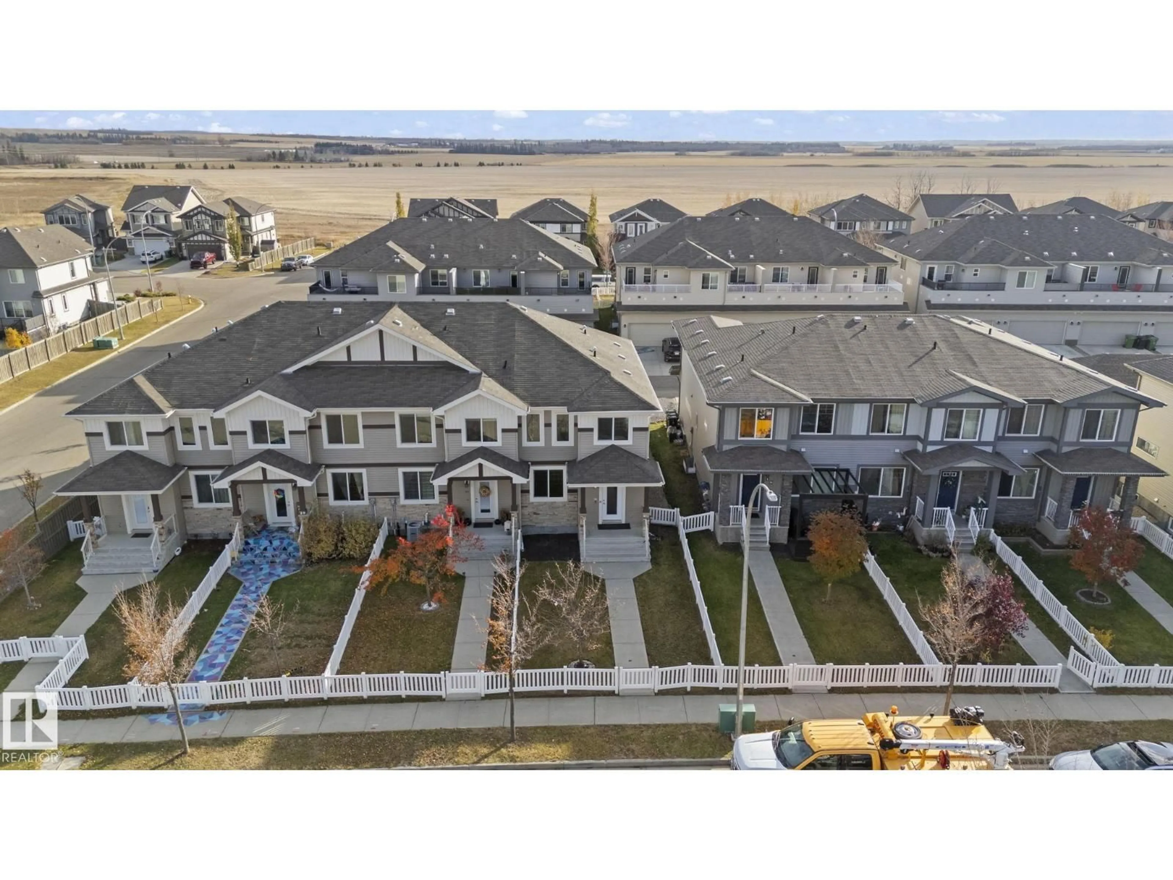 A pic from outside/outdoor area/front of a property/back of a property/a pic from drone, water/lake/river/ocean view for 21 SIERRA WD, Fort Saskatchewan Alberta T8L0T3
