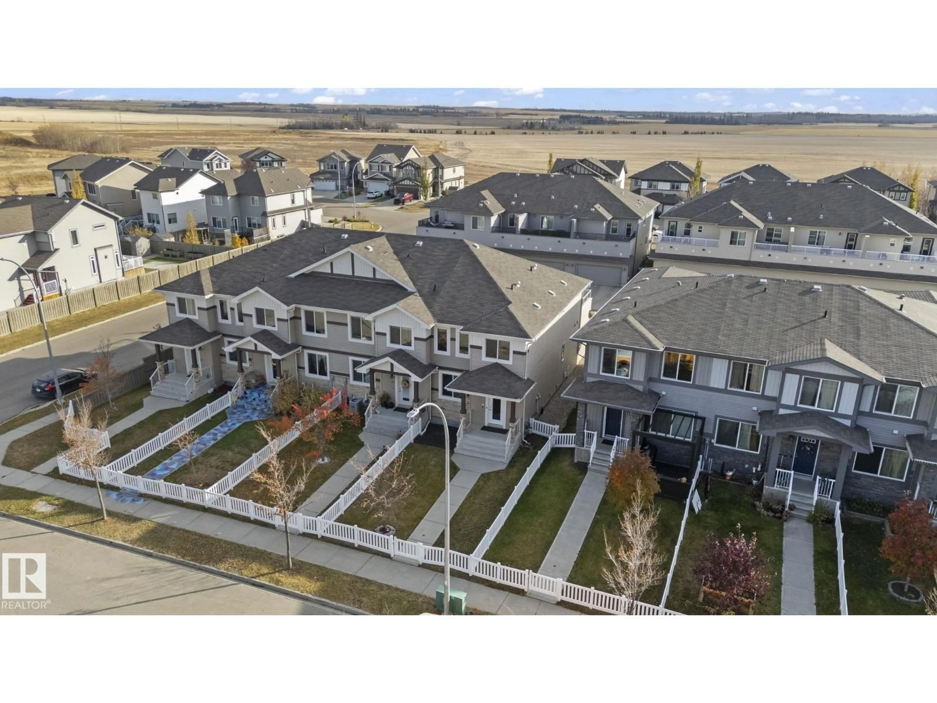 A pic from outside/outdoor area/front of a property/back of a property/a pic from drone, unknown for 21 SIERRA WD, Fort Saskatchewan Alberta T8L0T3