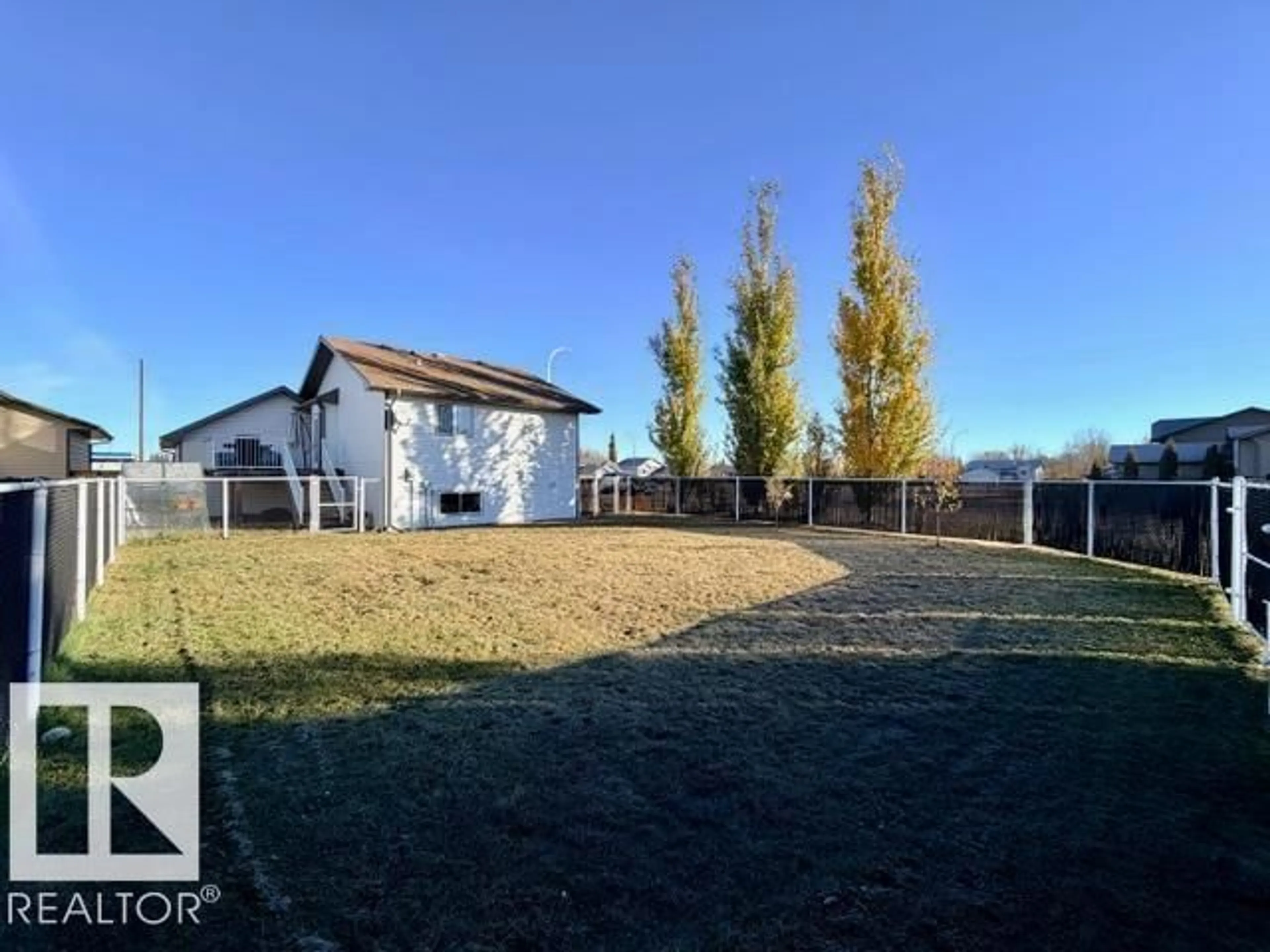 A pic from outside/outdoor area/front of a property/back of a property/a pic from drone, unknown for 5701 48 AV, St. Paul Town Alberta T0A3A1