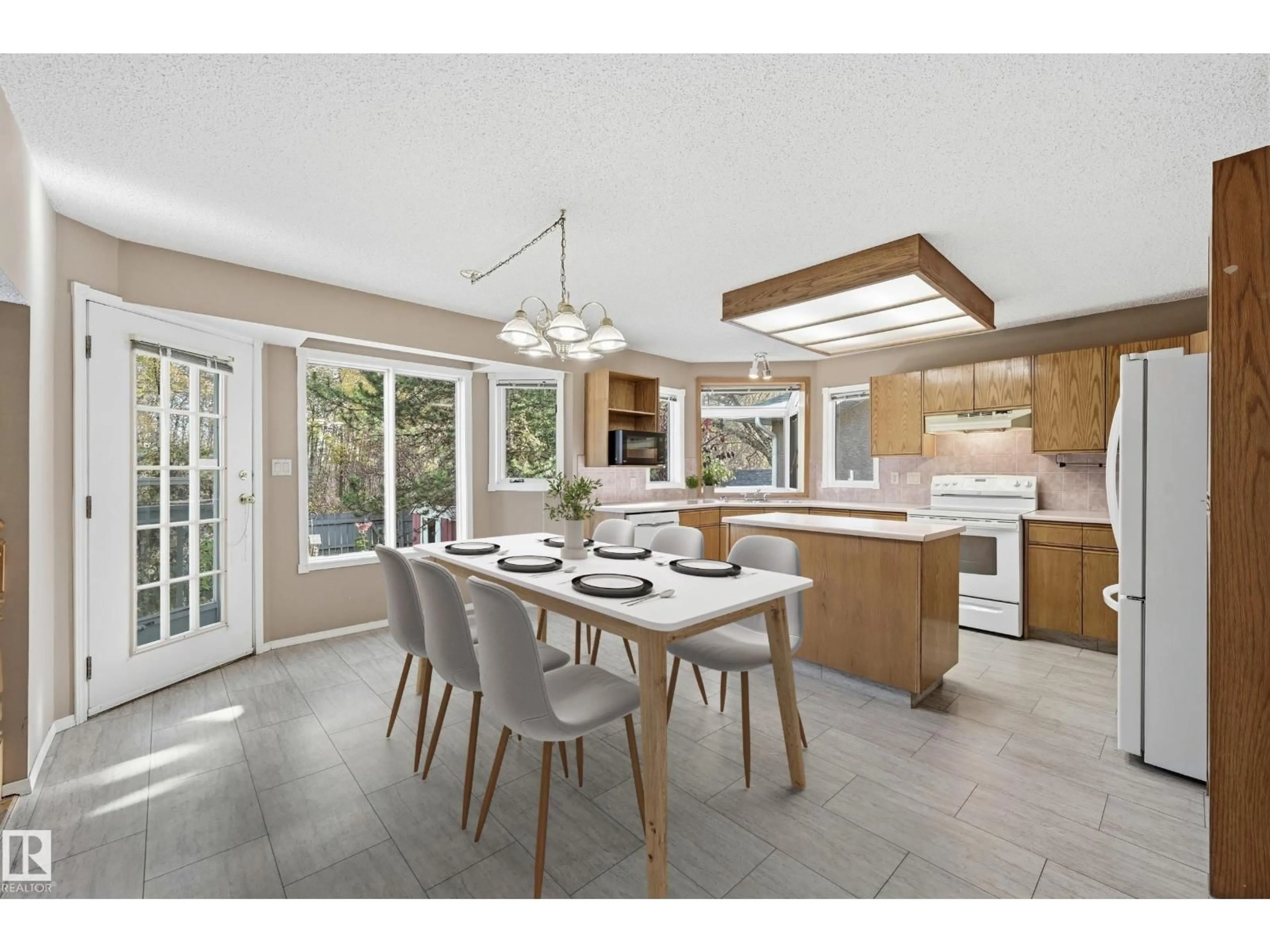 Open concept kitchen, ceramic/tile floor for 13 ALPHONSE CO, St. Albert Alberta T8N5N9