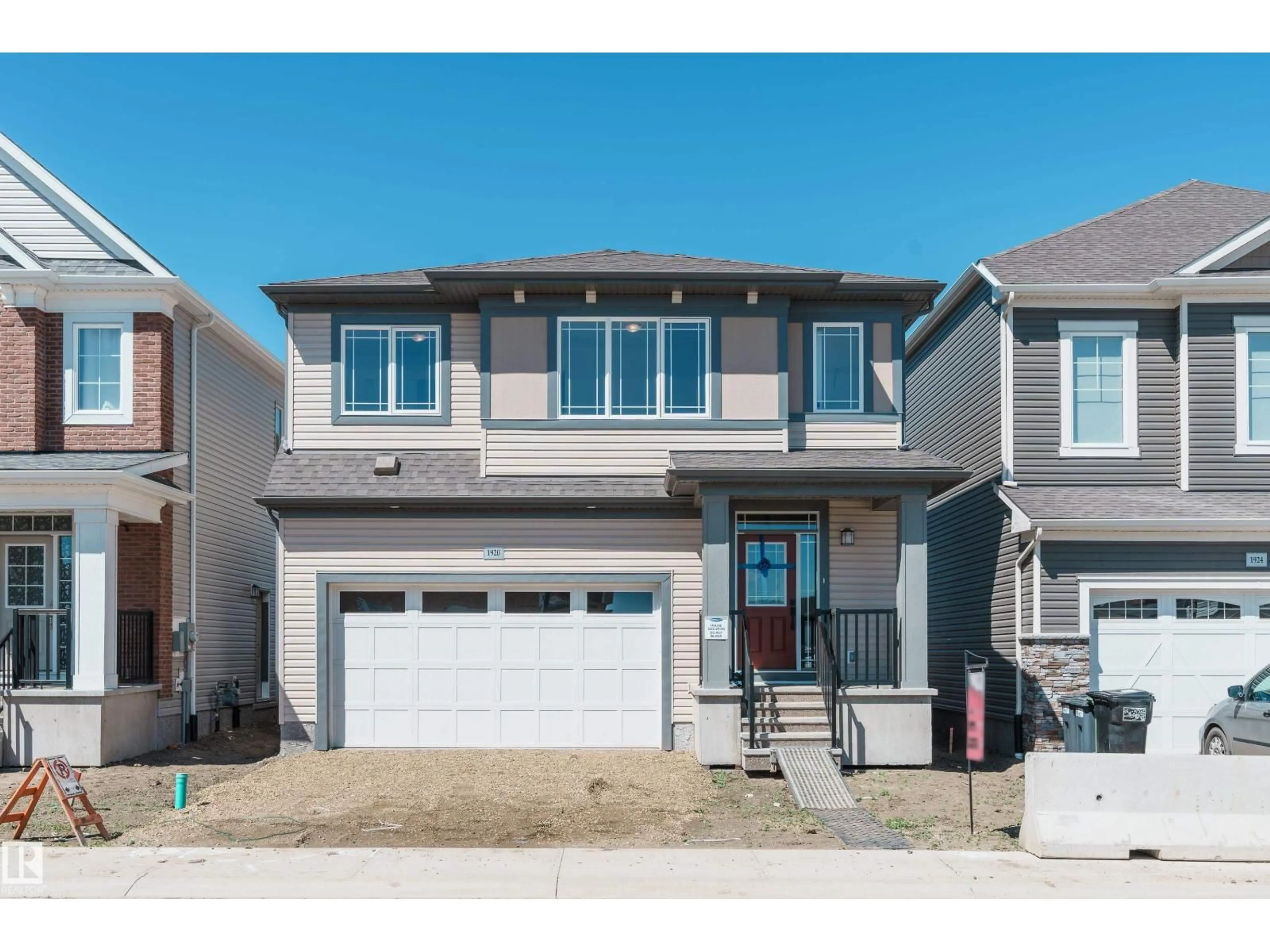 Home with vinyl exterior material, street for 1067 CORNERSTONE WY, Sherwood Park Alberta T6M1R6