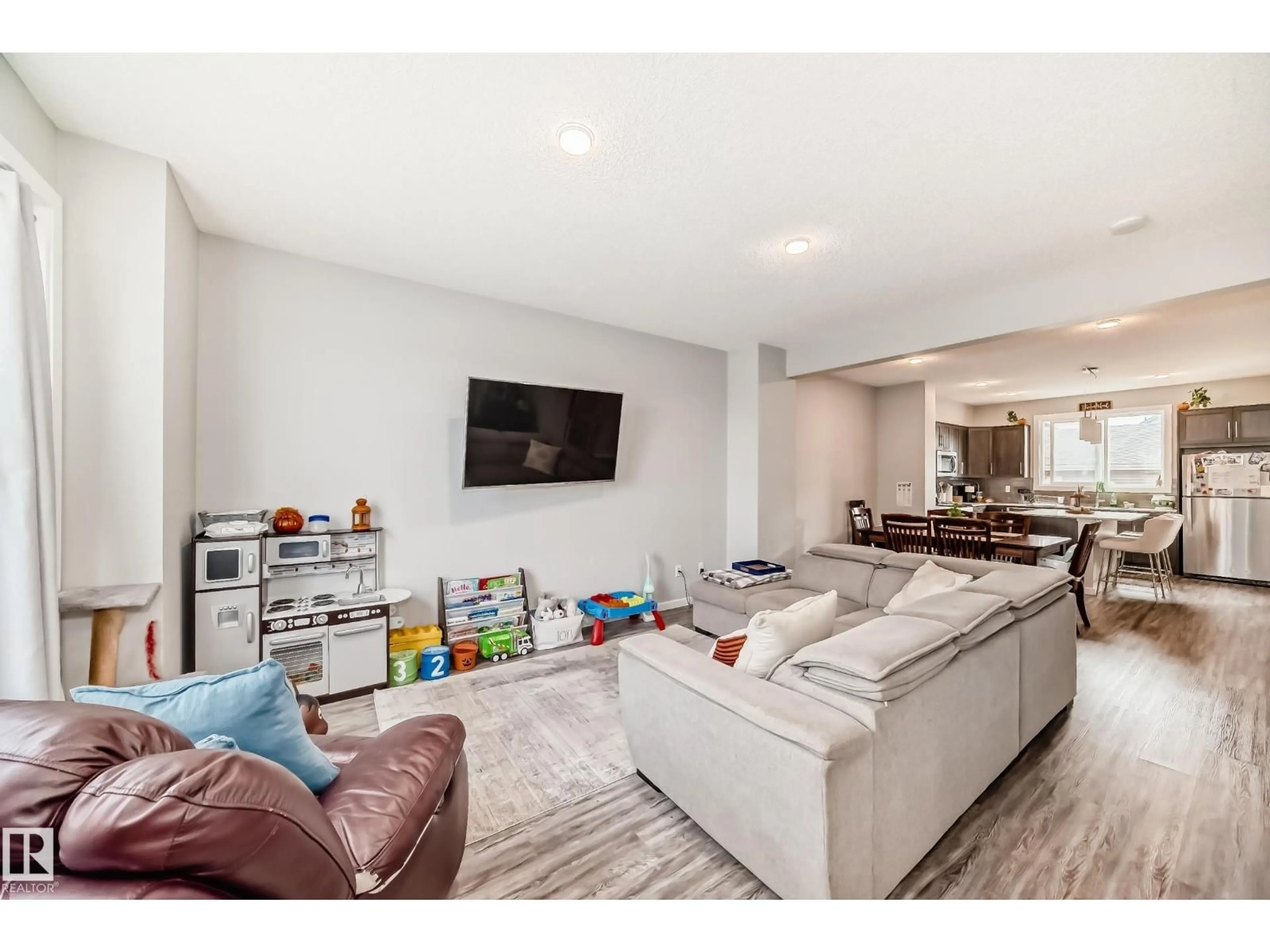 Home theater for 2609 MAPLE WY, Edmonton Alberta T6T2K1