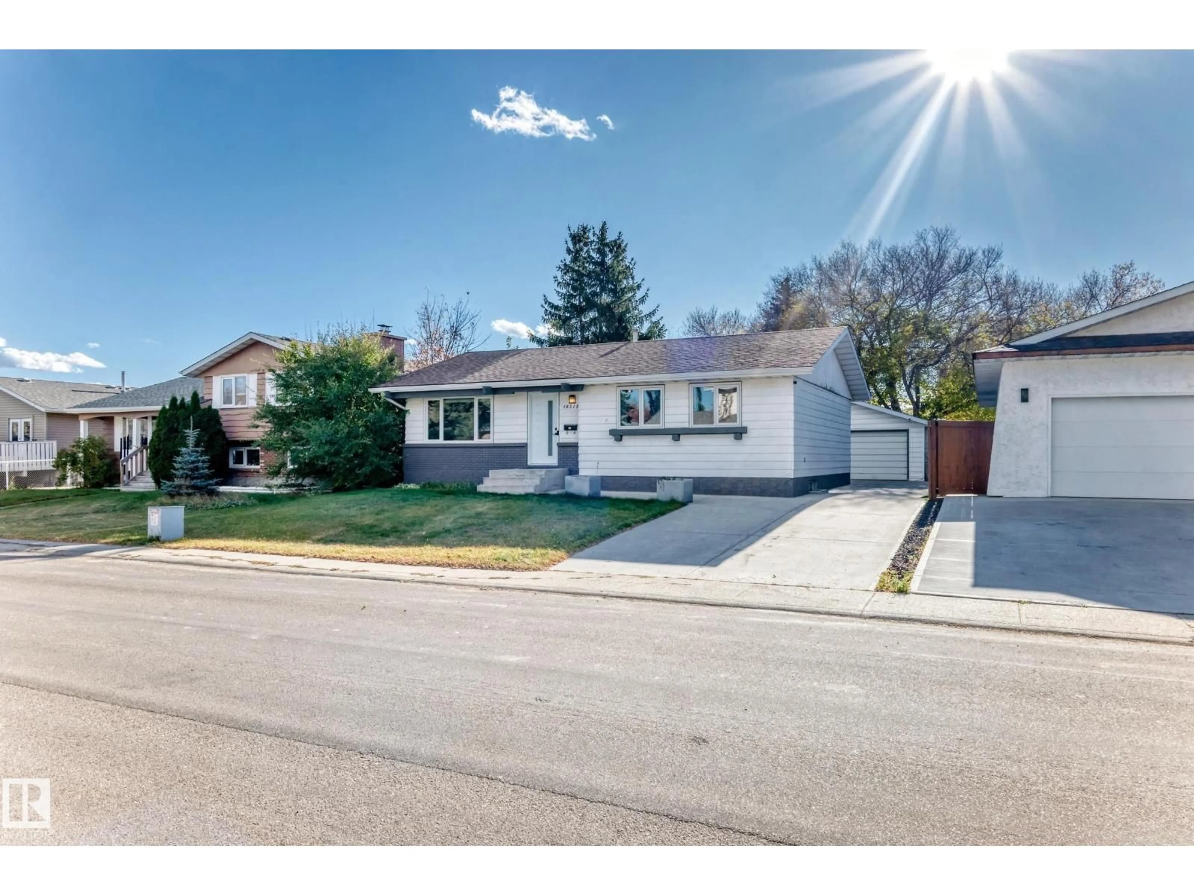 Unknown for 18215 80A AV, Edmonton Alberta T5T0V4