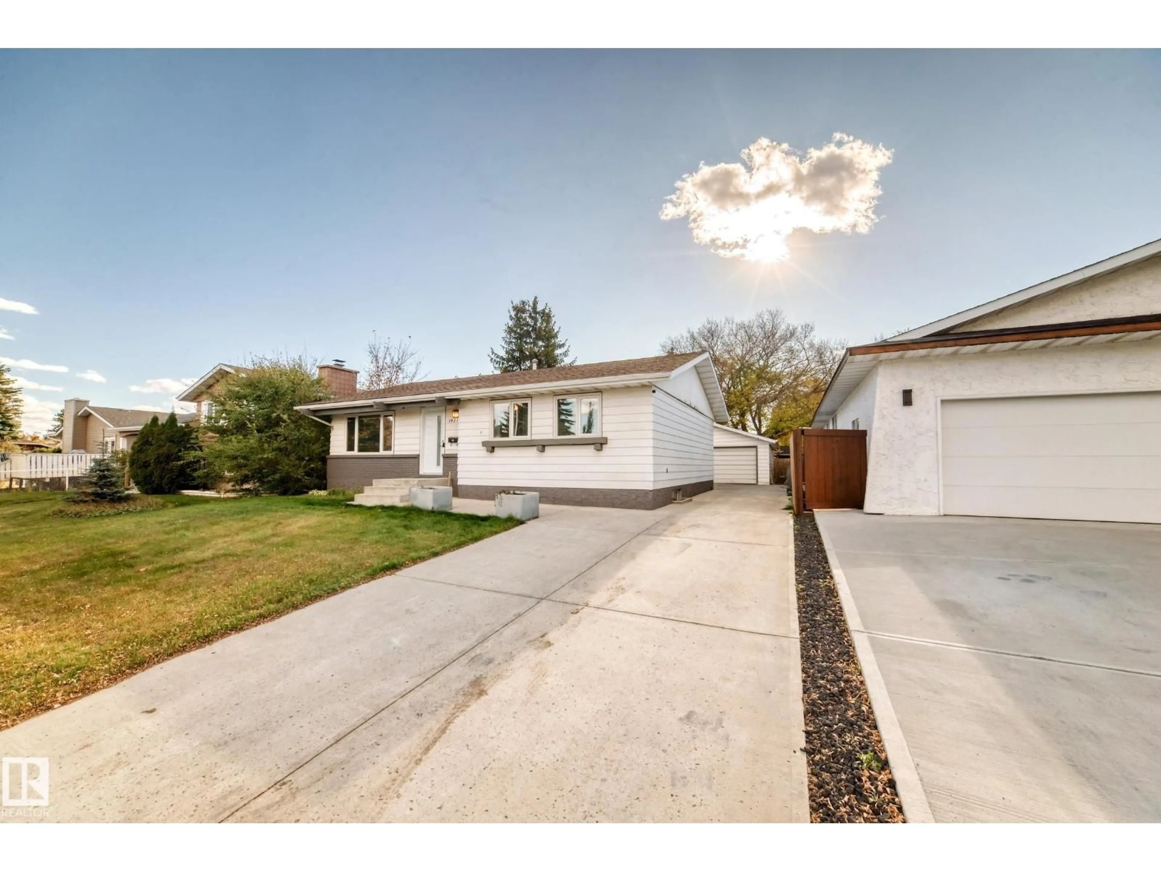 A pic from outside/outdoor area/front of a property/back of a property/a pic from drone, street for 18215 80A AV, Edmonton Alberta T5T0V4
