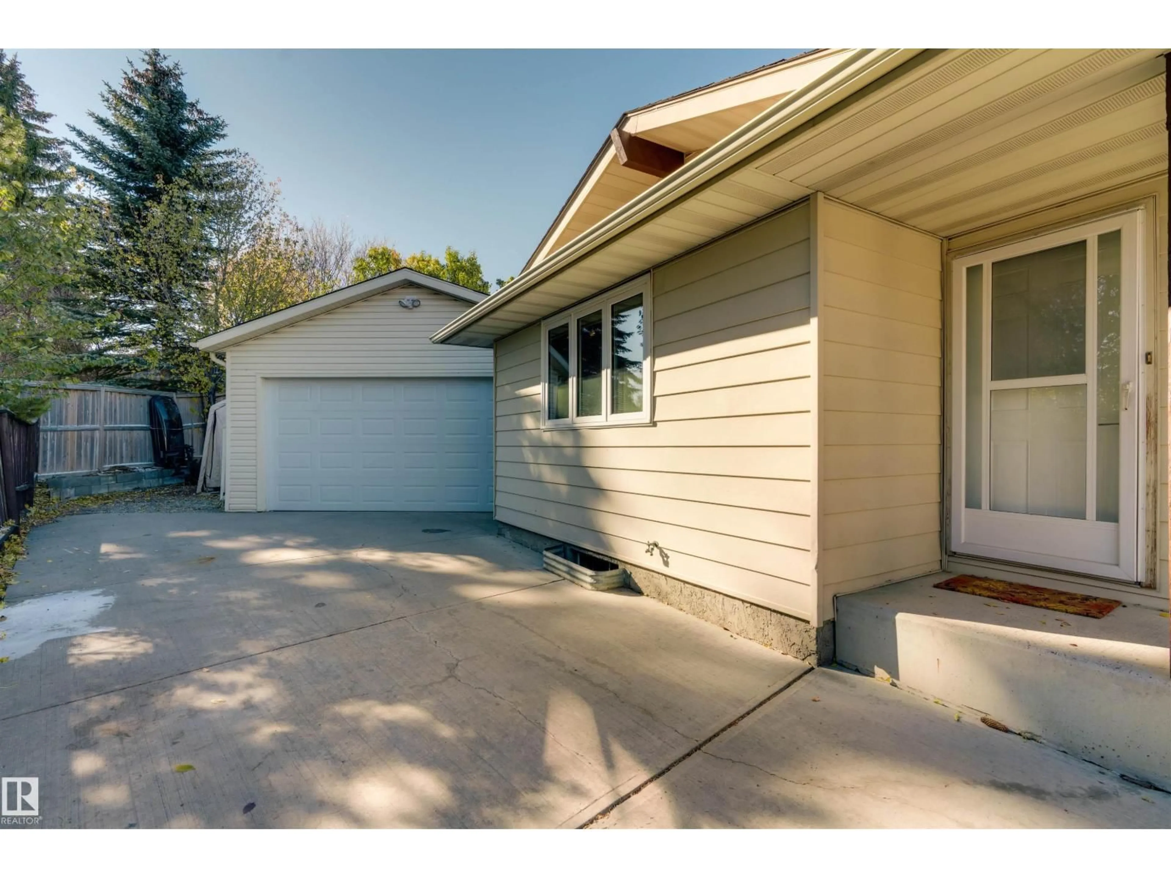 Unknown for 232 RACHVIEW PL, Calgary Alberta T4G1R7
