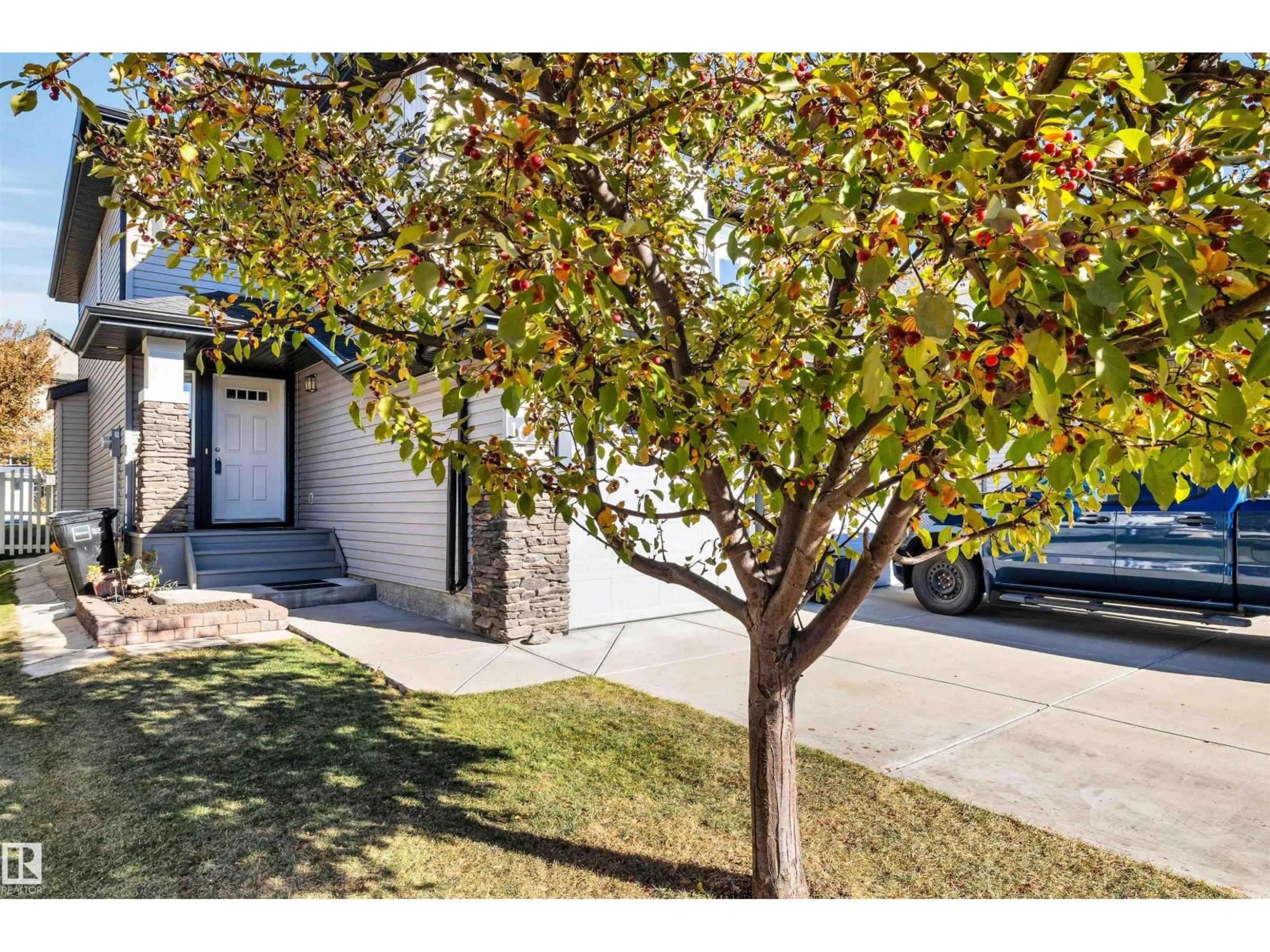 Unknown for 1690 CUNNINGHAM WY, Edmonton Alberta T6W0W5