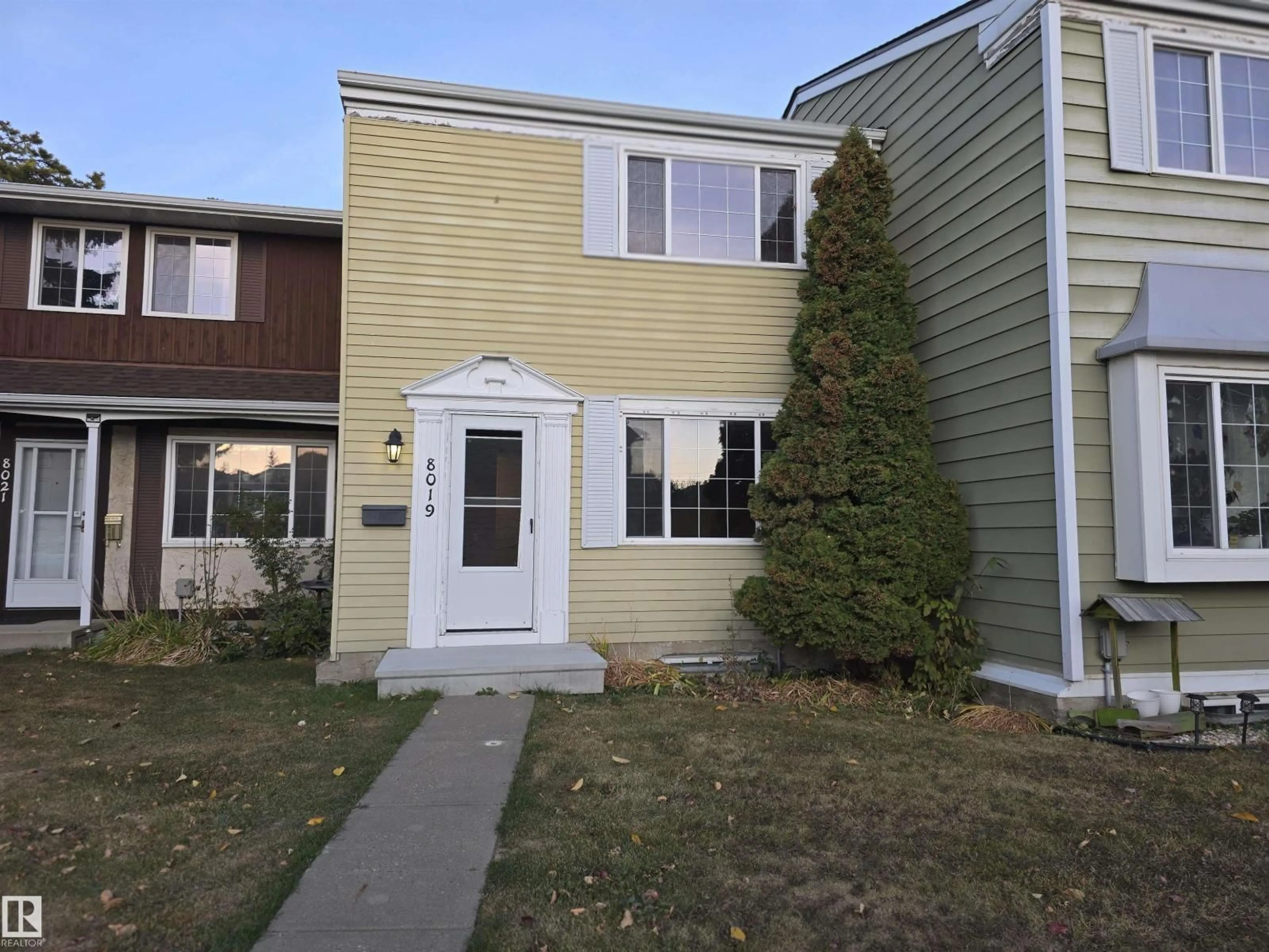Home with vinyl exterior material, street for NW - 8019 178 ST, Edmonton Alberta T5T1L3
