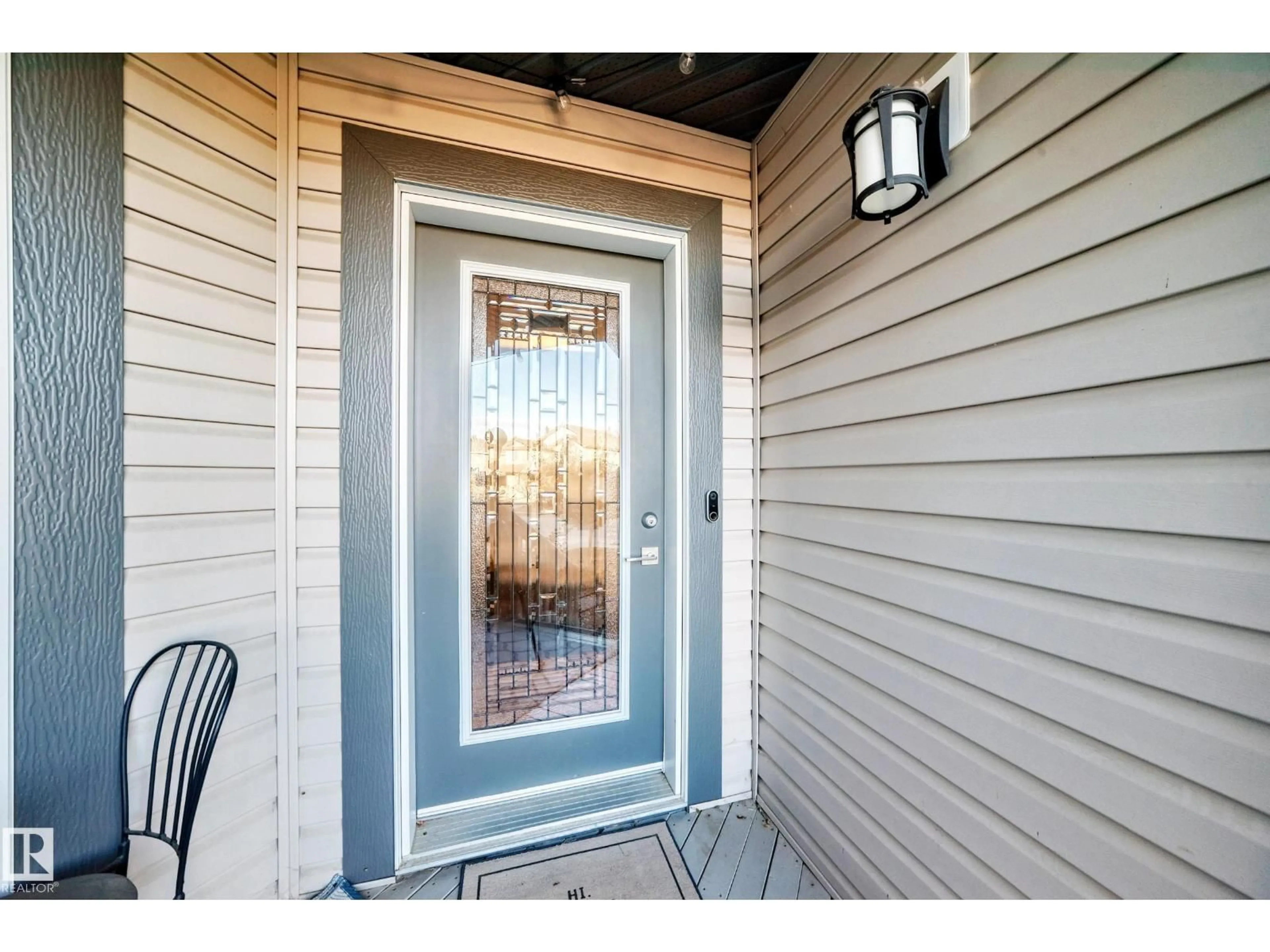 Indoor entryway for 21 ROYAL ST, St. Albert Alberta T8N7N8