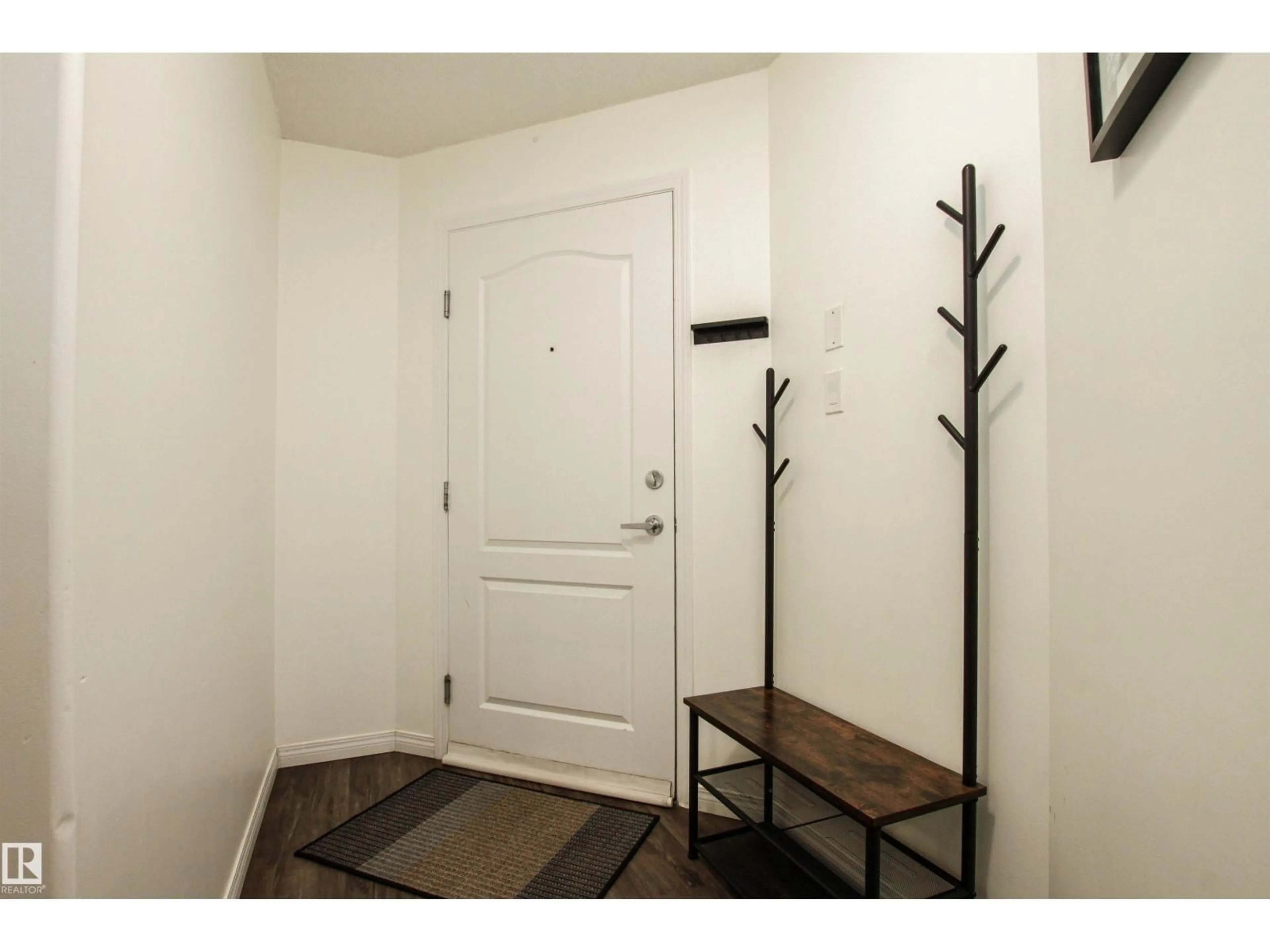 Indoor entryway for 7327 - 7208 SOUTH TERWILLEGAR DR, Edmonton Alberta T6R0L8