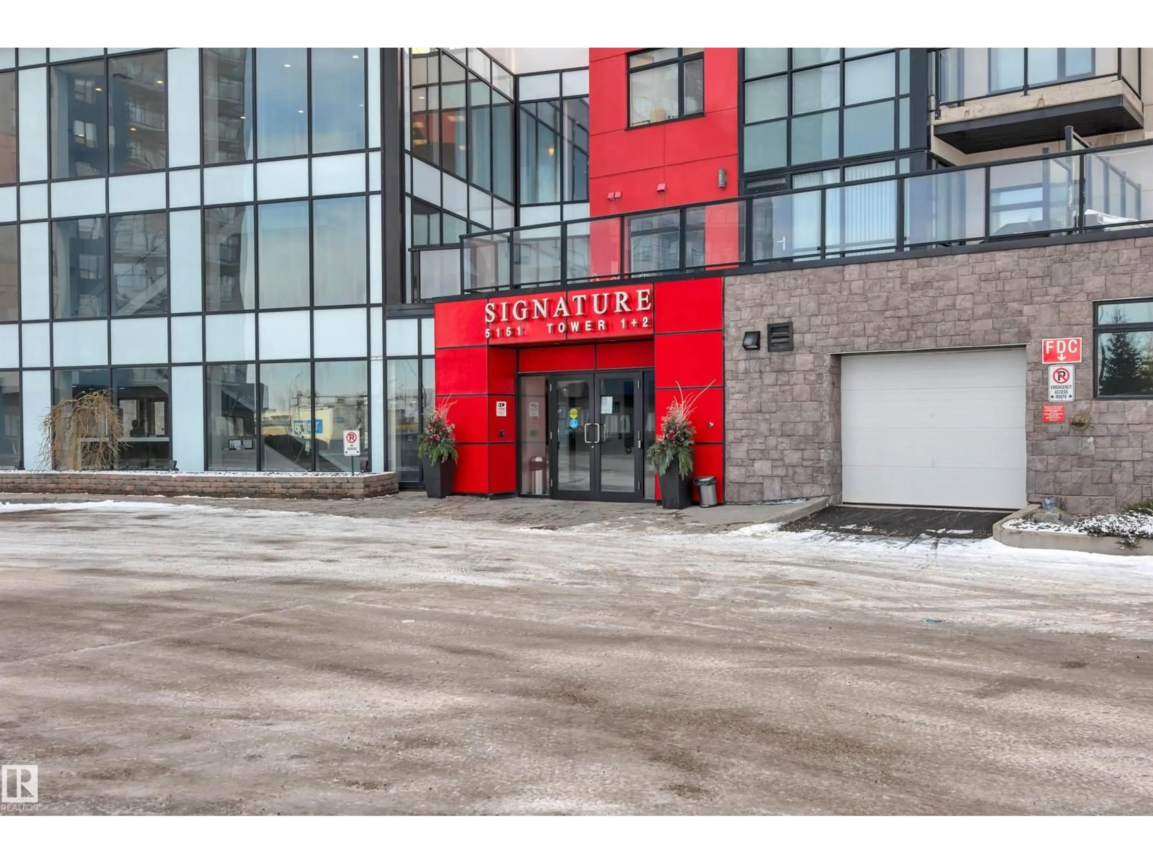 Indoor foyer for #214E - 5151 WINDERMERE BV, Edmonton Alberta T6W2K4