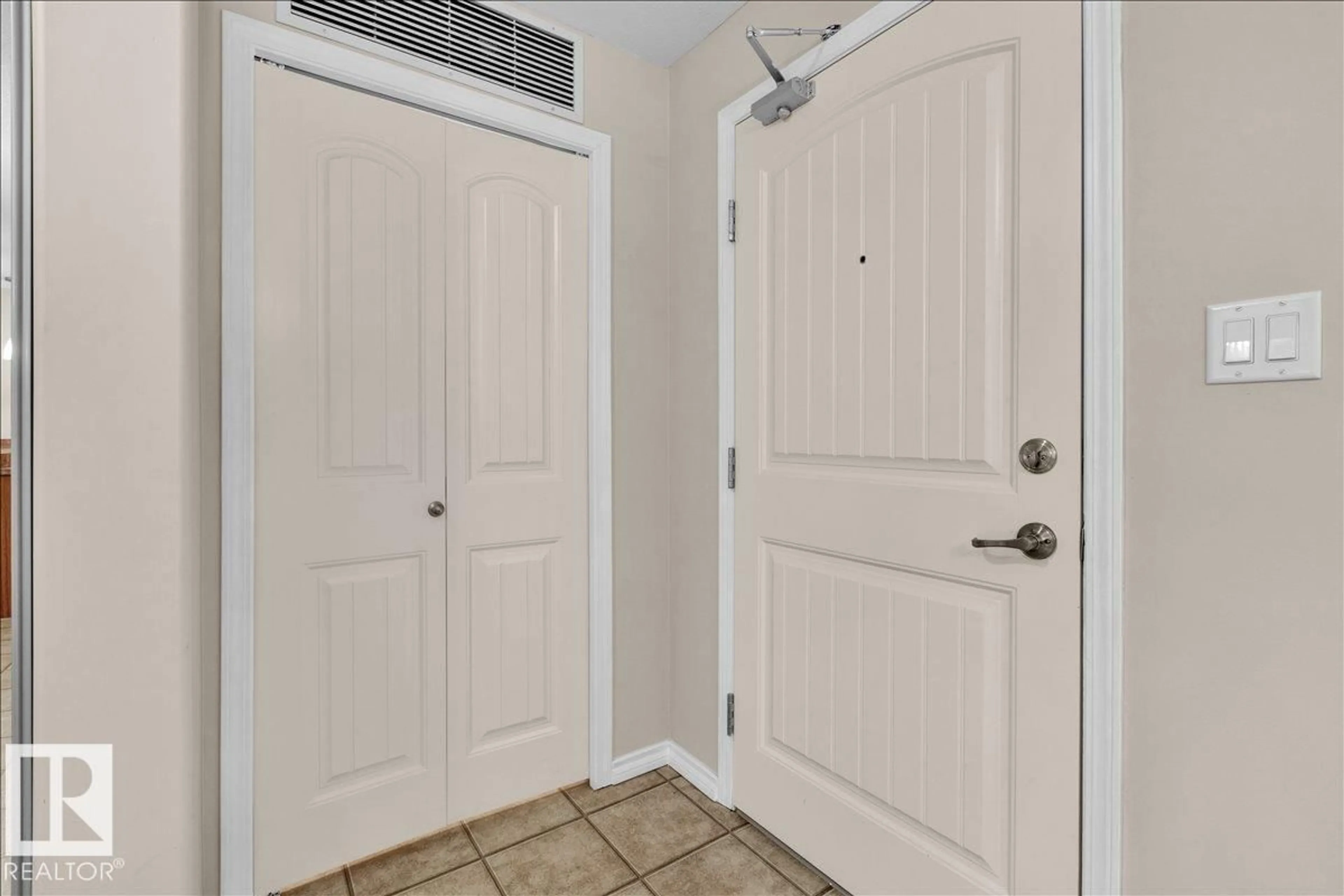 Indoor entryway for #242 - 2096 BLACKMUD CREEK DR, Edmonton Alberta T6W0G1