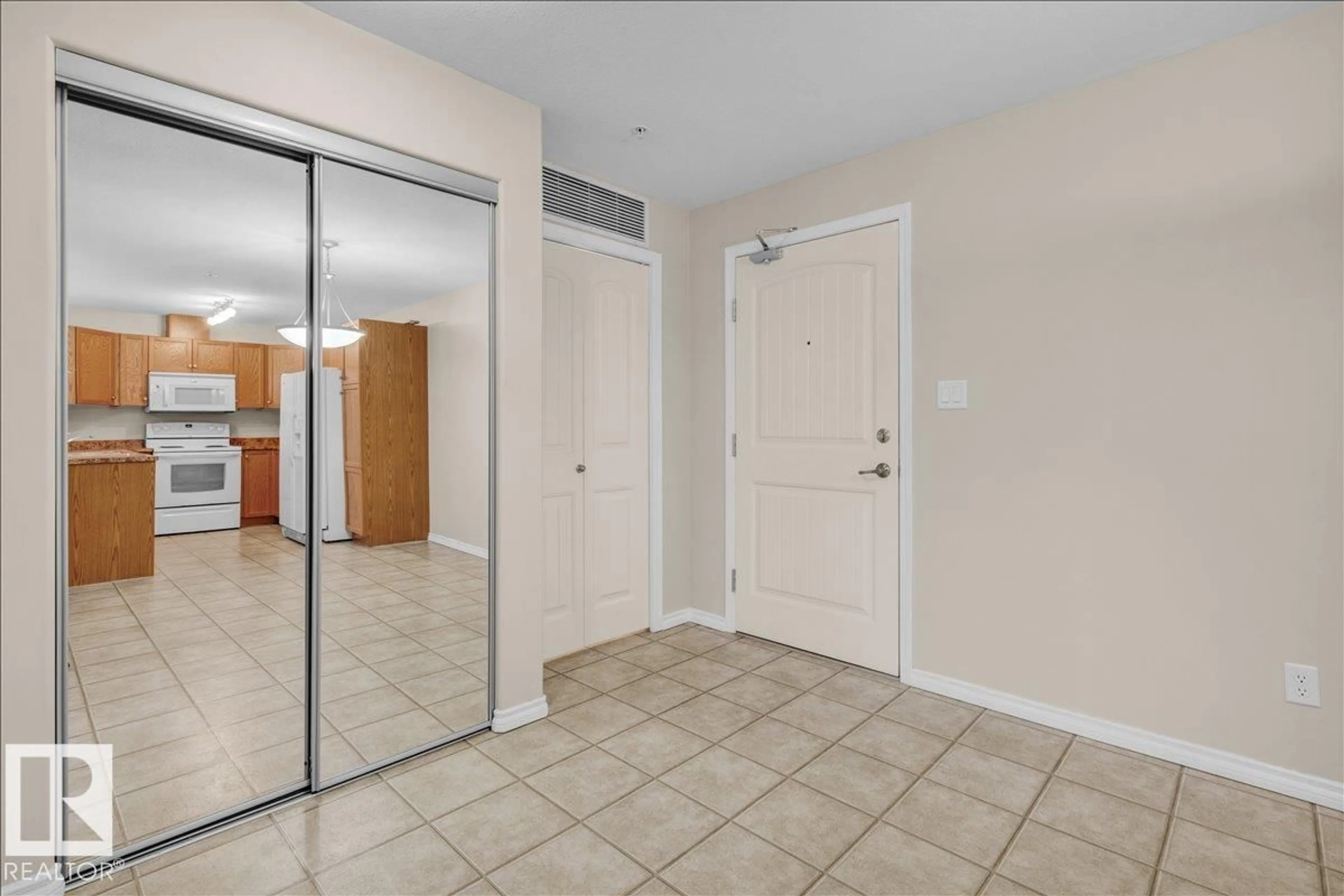 Indoor entryway for #242 - 2096 BLACKMUD CREEK DR, Edmonton Alberta T6W0G1