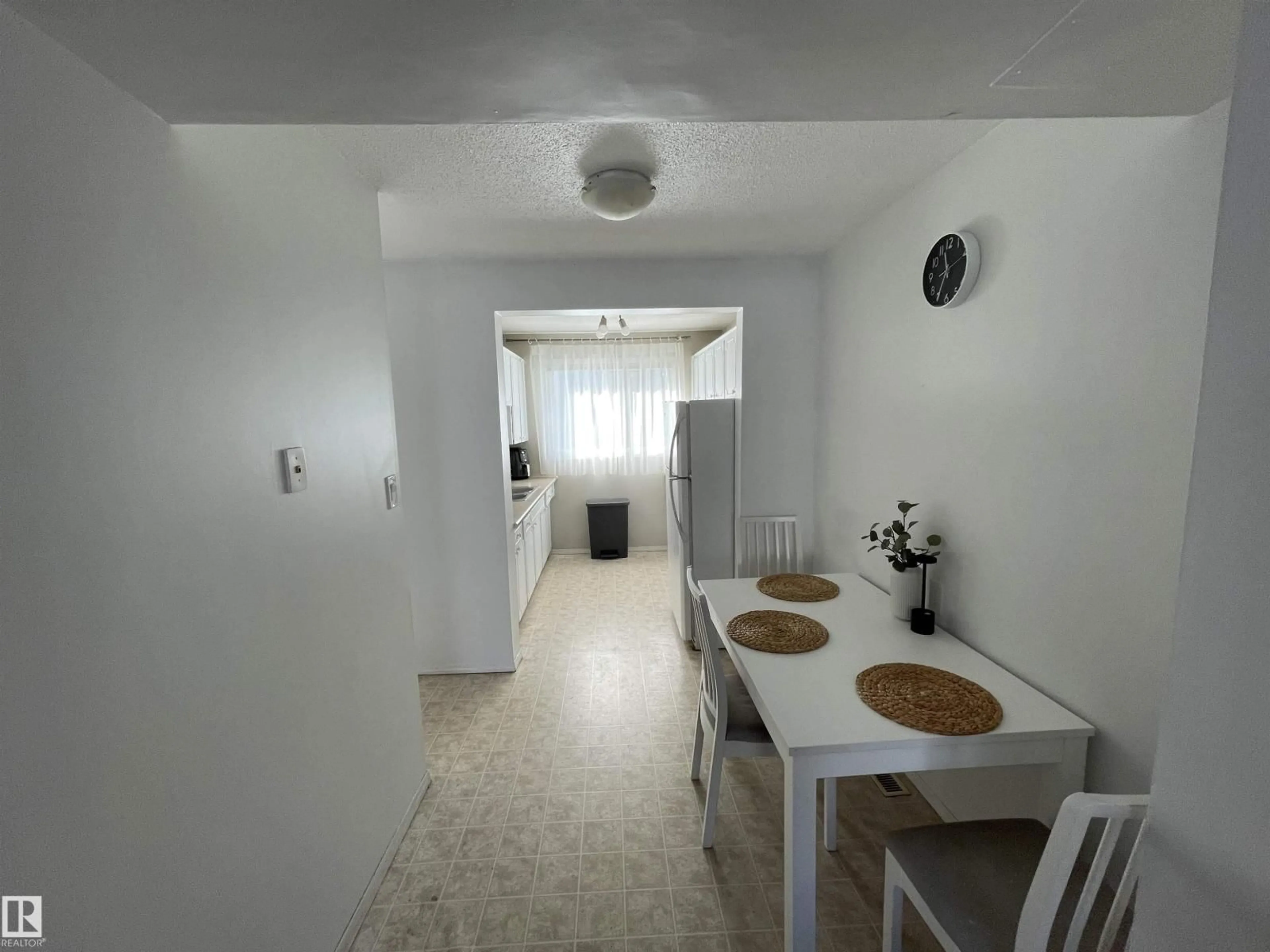 A pic of a room for 132 DICKINSFIELD CO, Edmonton Alberta T5E5V8