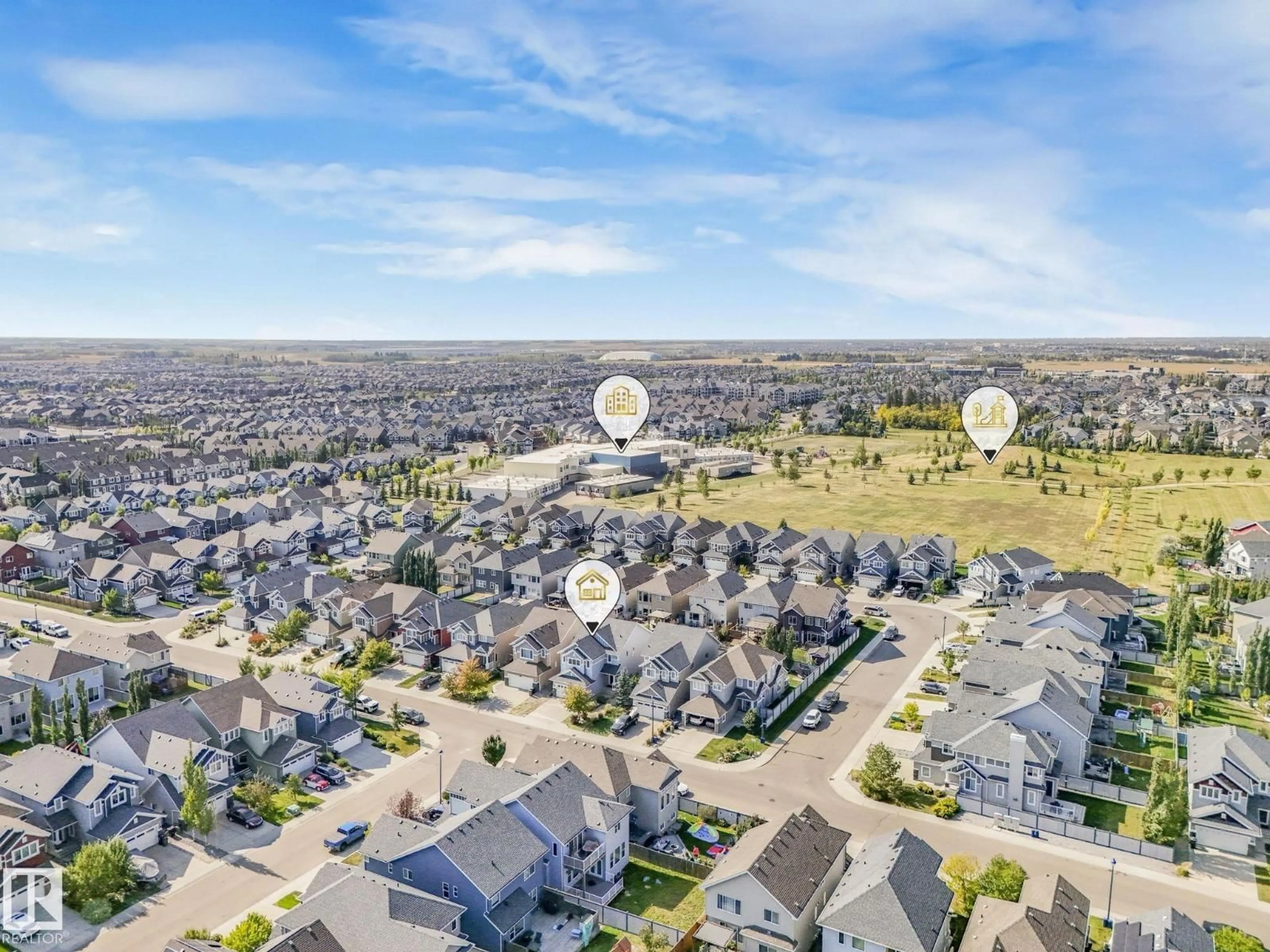 A pic from outside/outdoor area/front of a property/back of a property/a pic from drone, street for SW - 1948 78 ST, Edmonton Alberta T6X1W3