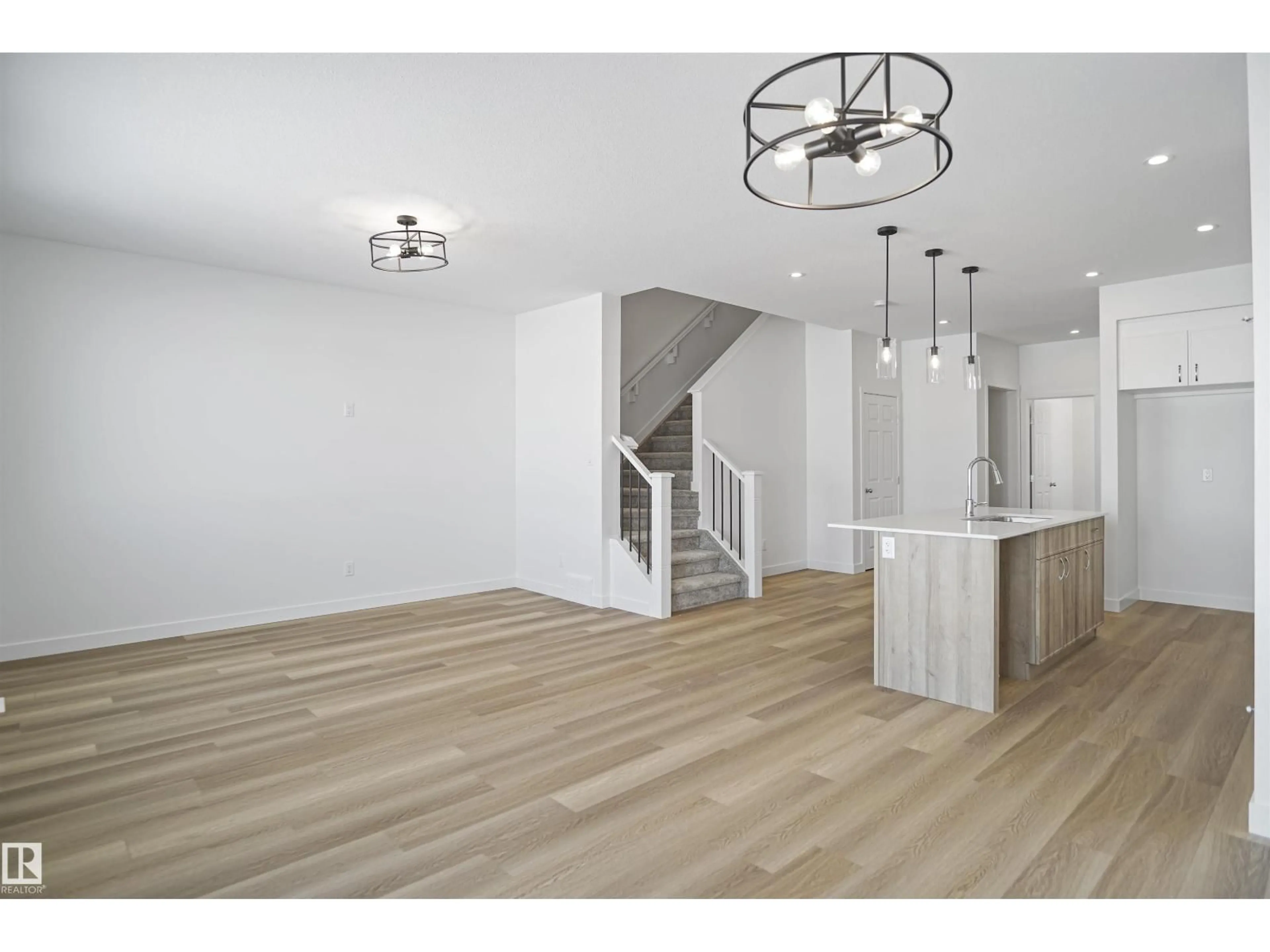 Unknown for 18131 73 ST, Edmonton Alberta T5Z0V6