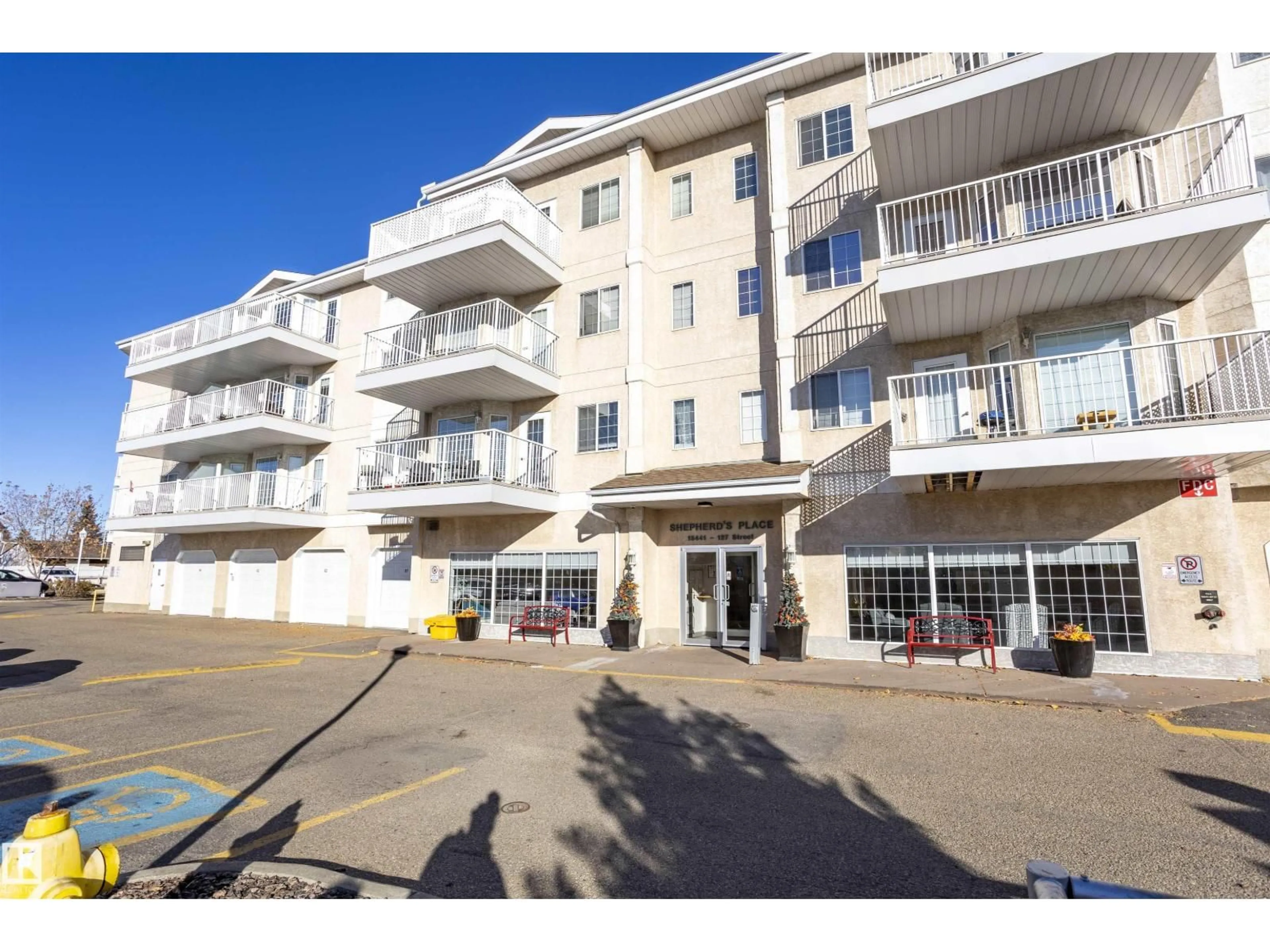 Patio, unknown for 262 - 13441 127 ST, Edmonton Alberta T5L5B6