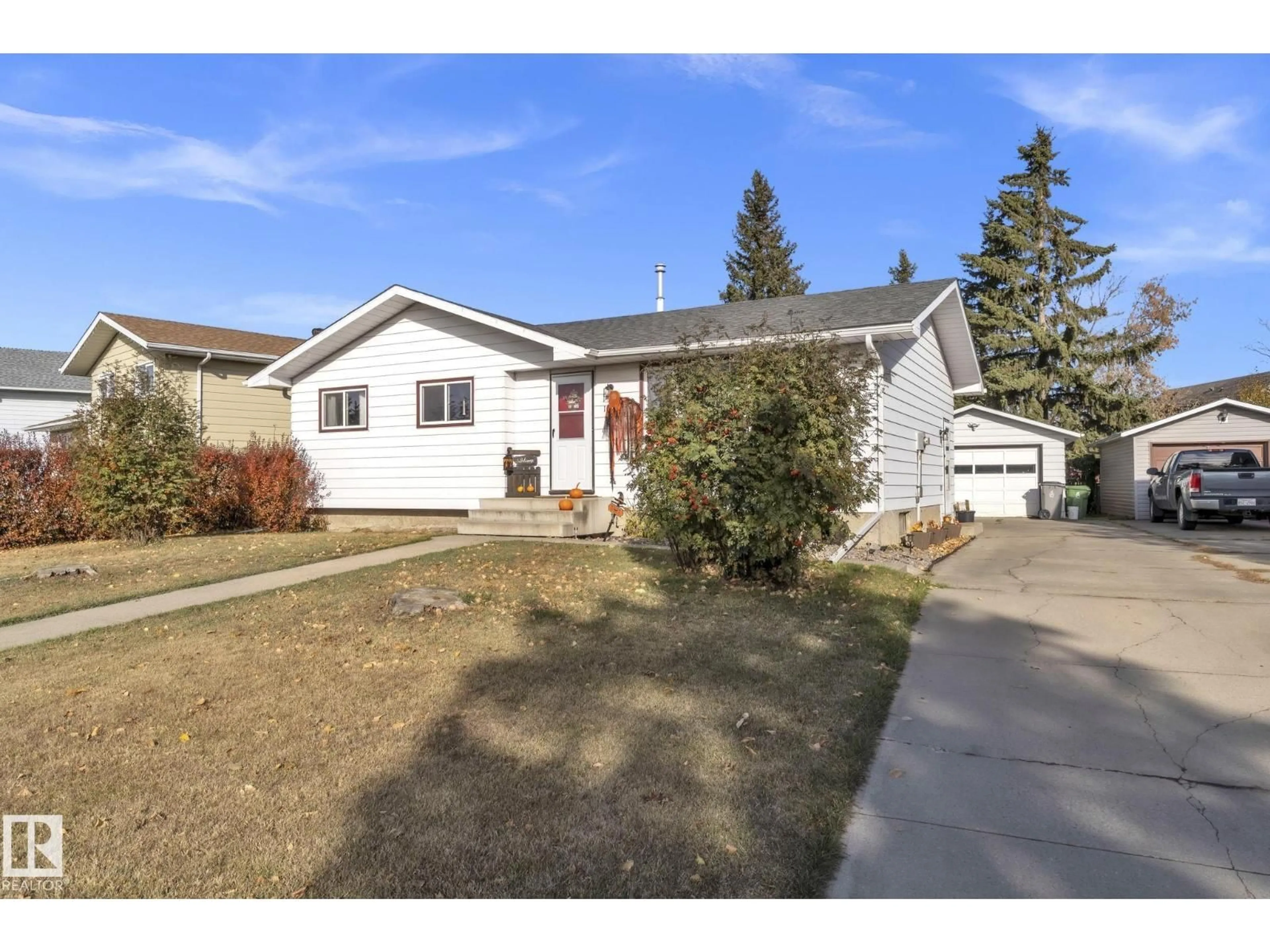 Unknown for 10606 97 AV, Morinville Alberta T8R1E4