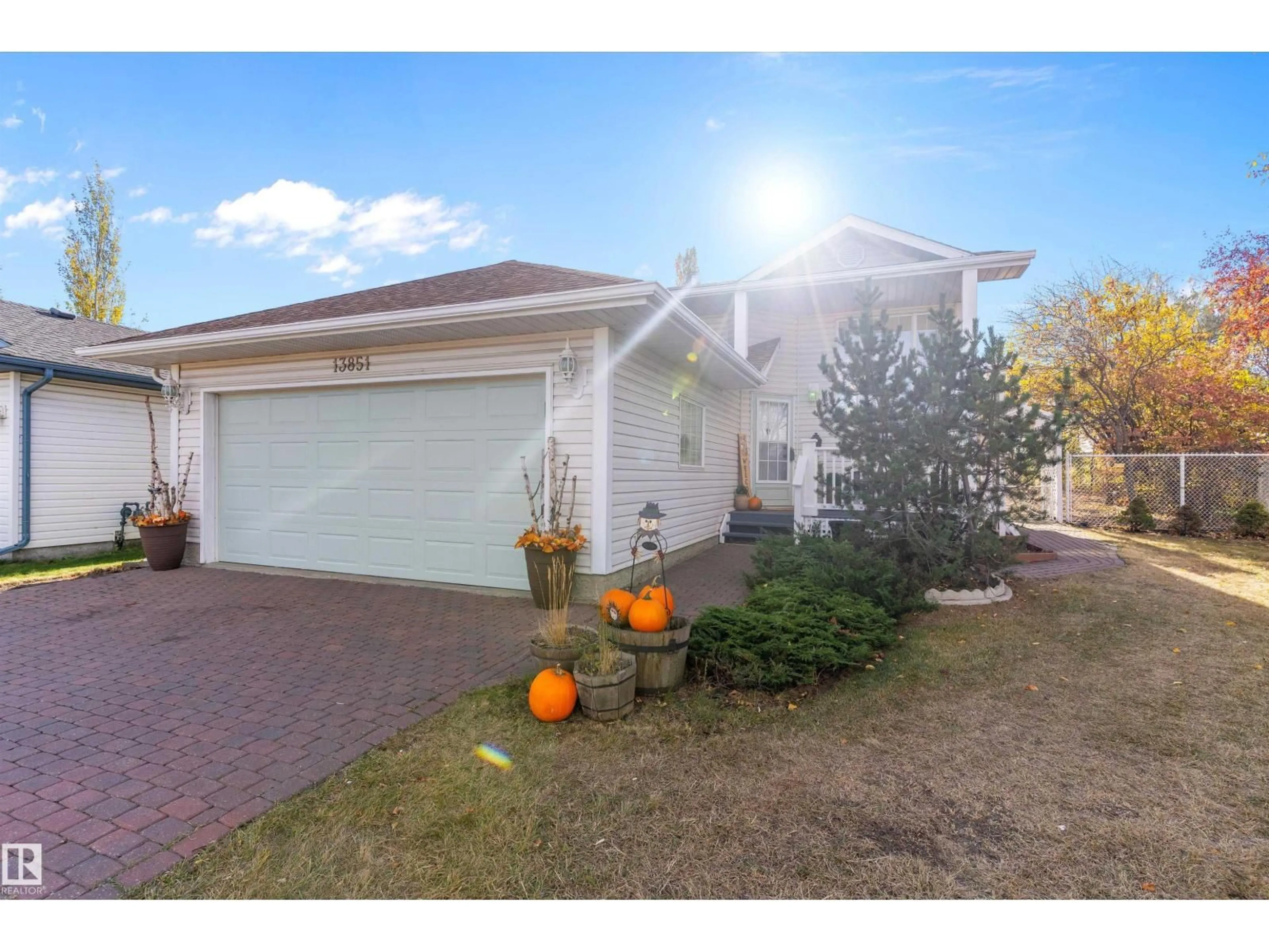 Unknown for 13851 131 AV, Edmonton Alberta T5L5A6