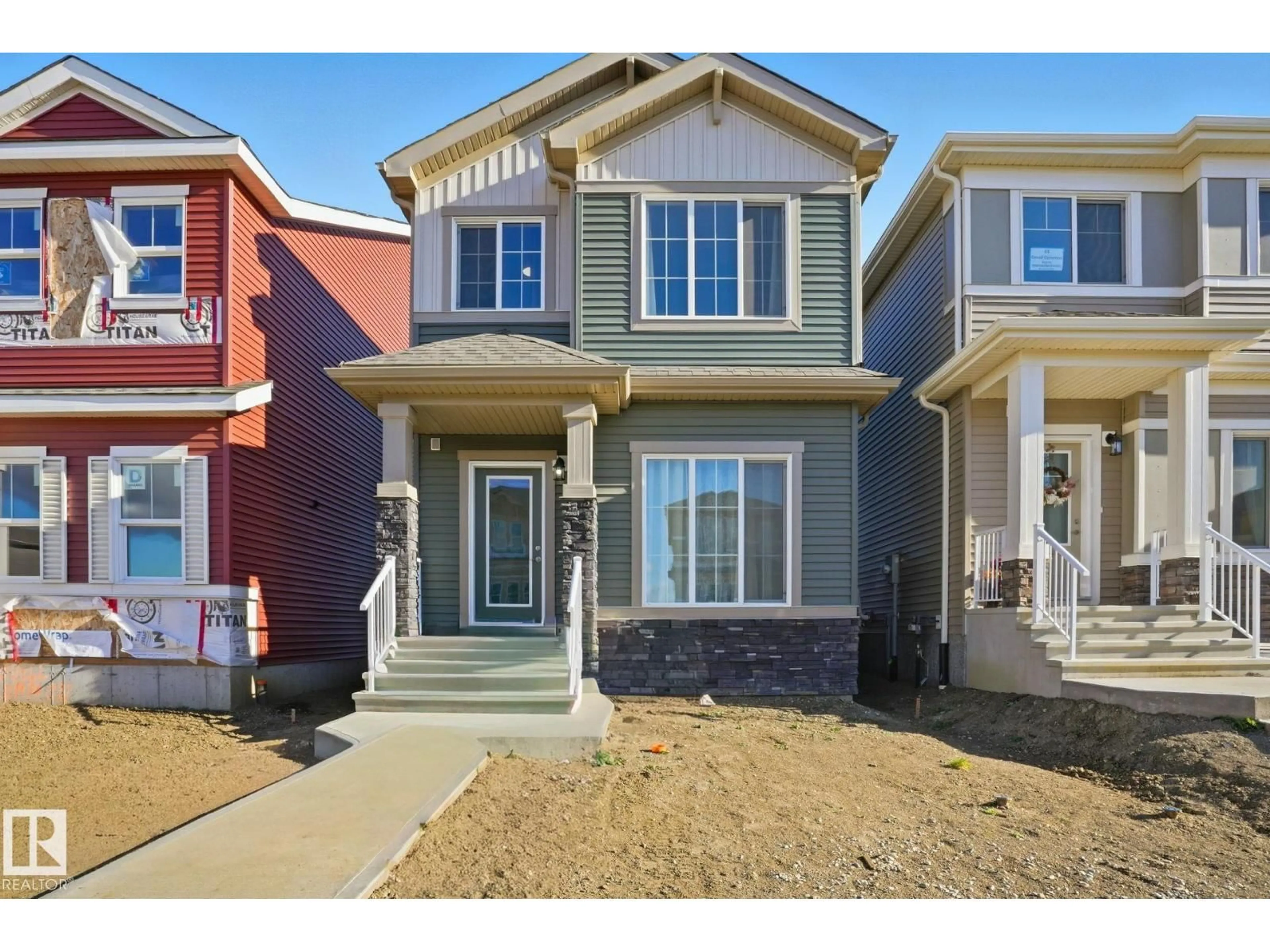 Home with vinyl exterior material, street for 65 COVELL CM, Spruce Grove Alberta T7X0Y7