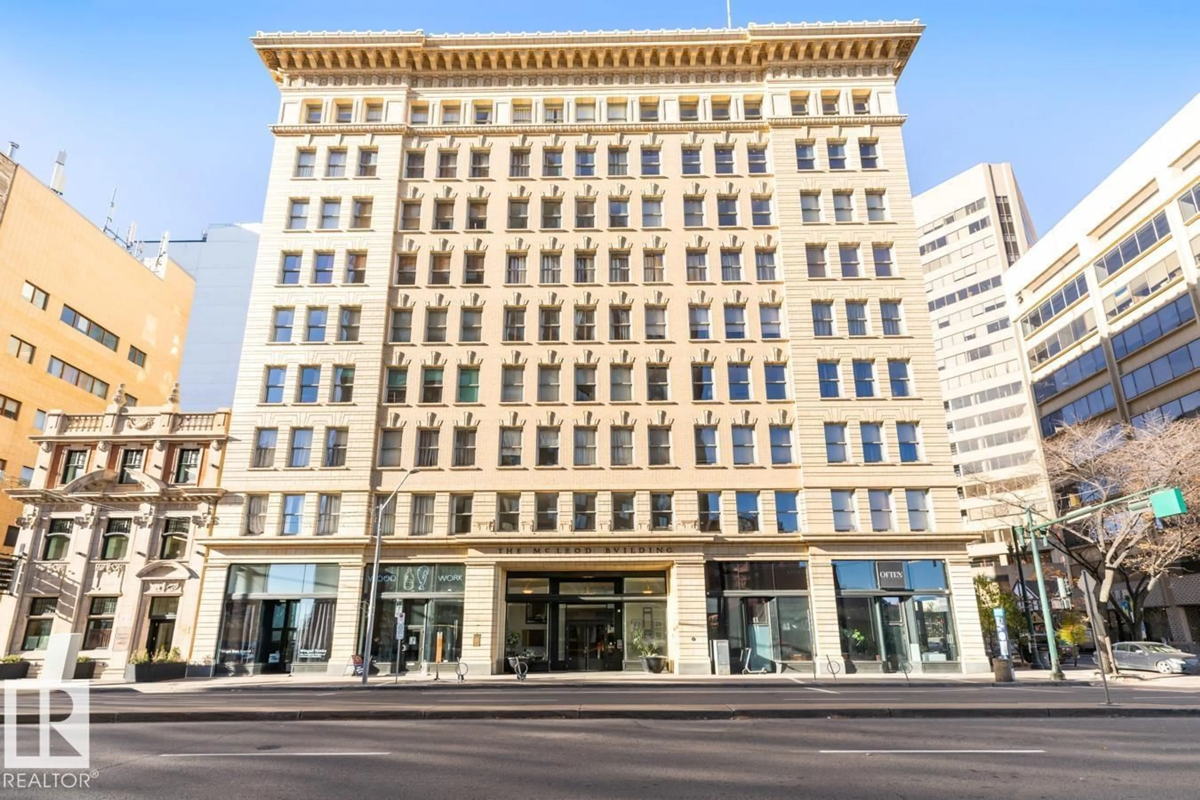 Lobby for 909 10134 100 ST NW, Edmonton Alberta T5J0N8