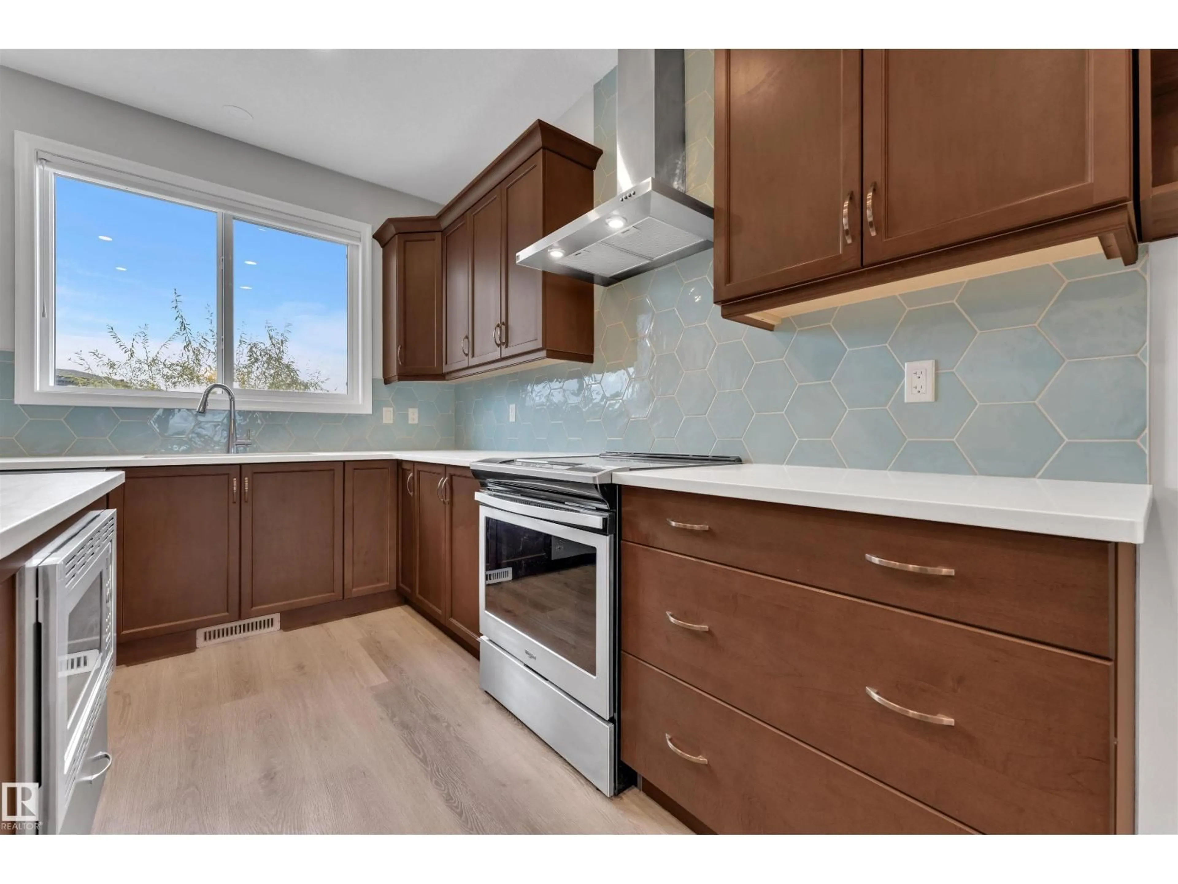 Unknown for 176 CHARLESWORTH DR, Edmonton Alberta T6X2W5