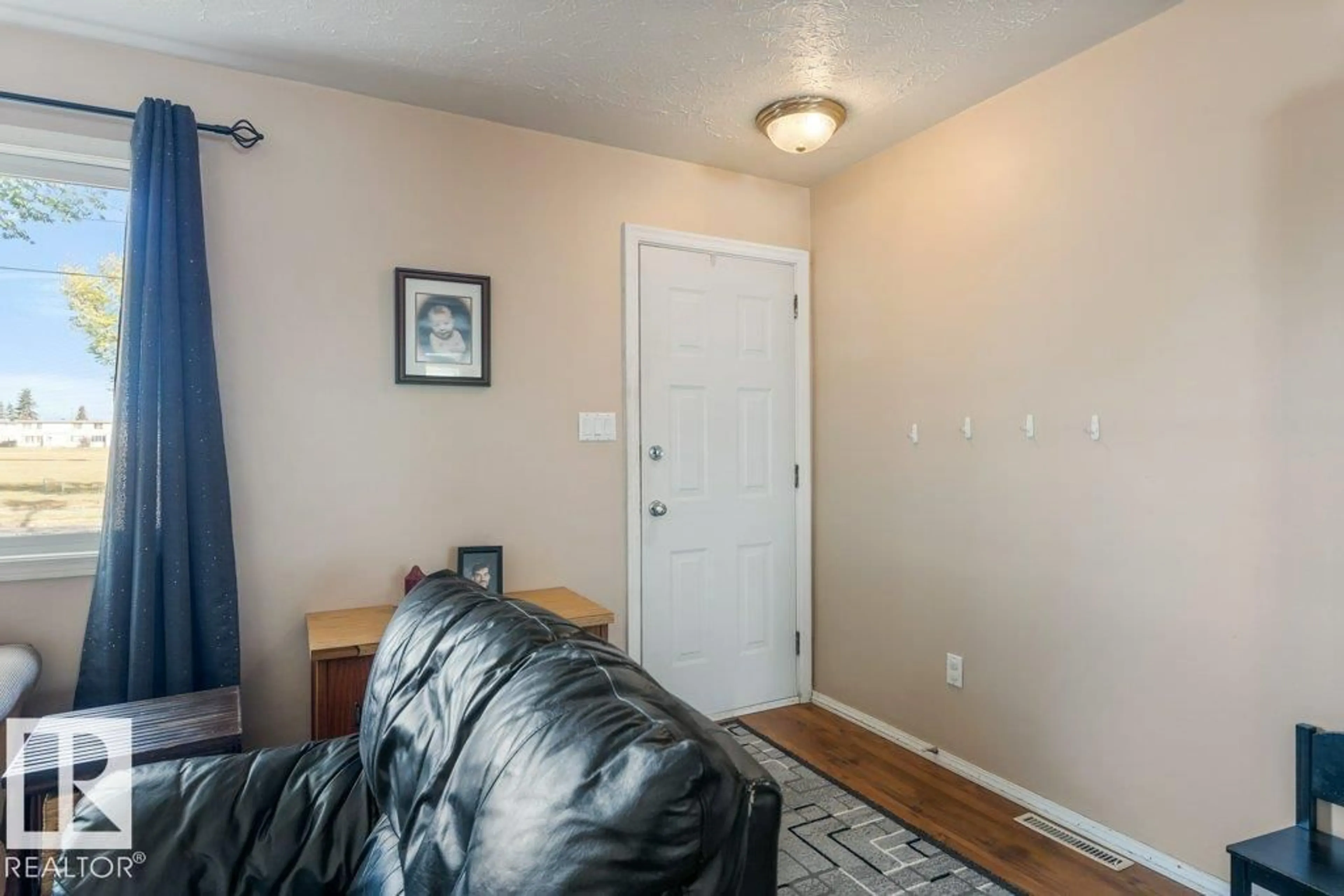 Unknown for 13003 129 AV, Edmonton Alberta T5L3K1