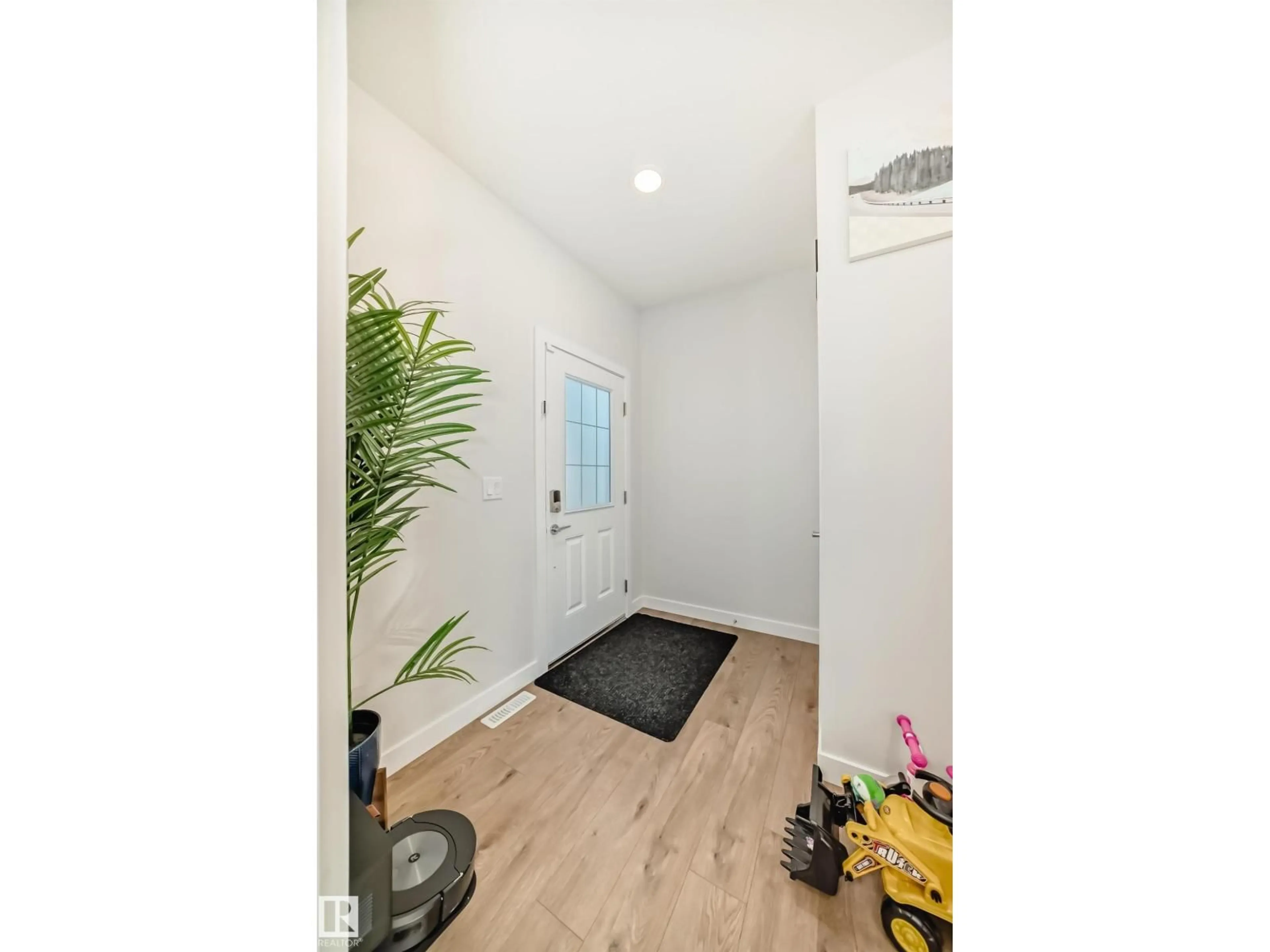 Indoor entryway for 171 HARVEST RIDGE DR, Spruce Grove Alberta T7X0P4