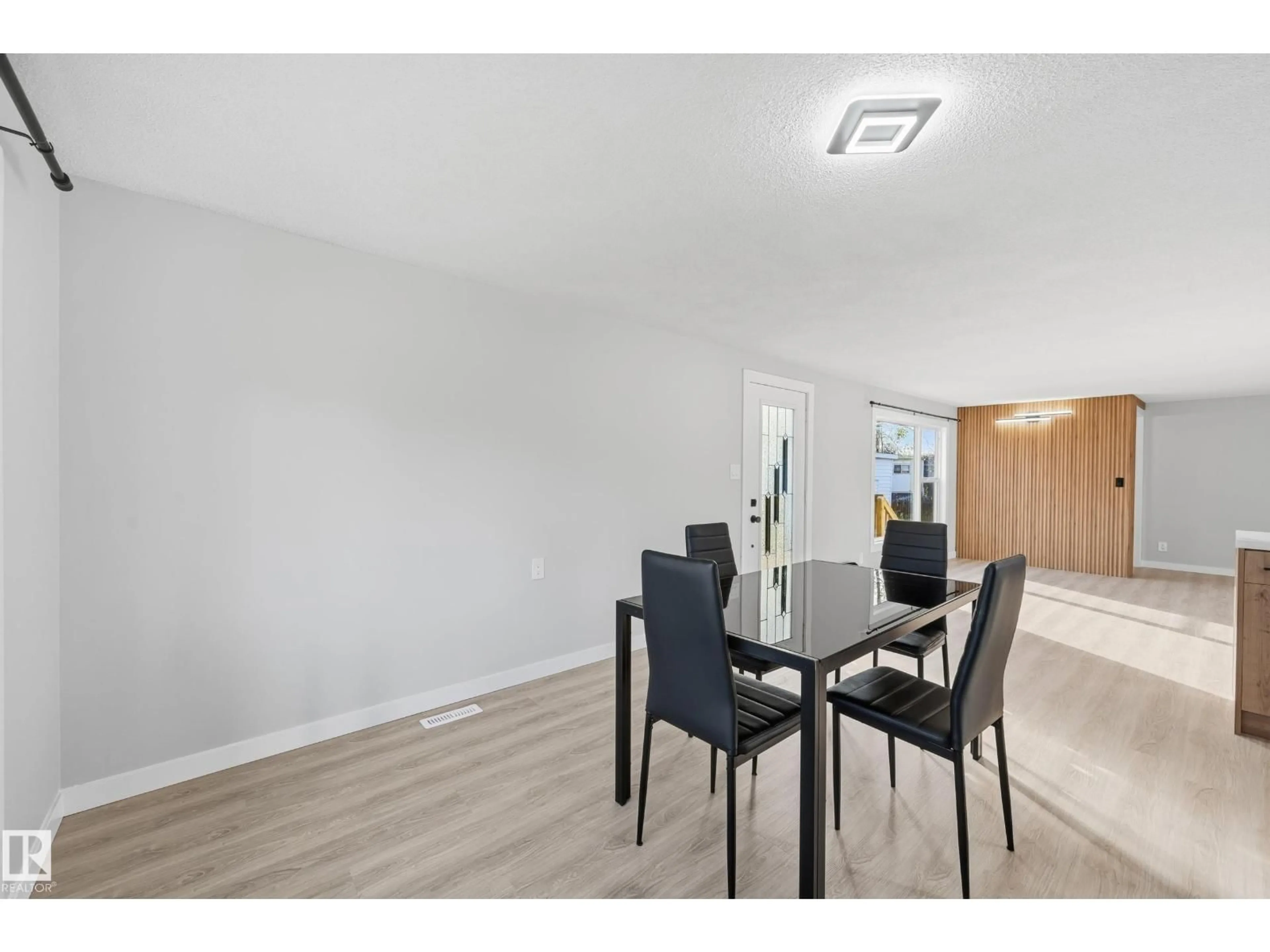 Dining room, wood/laminate floor for 2 CLIFF CR, Edmonton Alberta T6P1B6