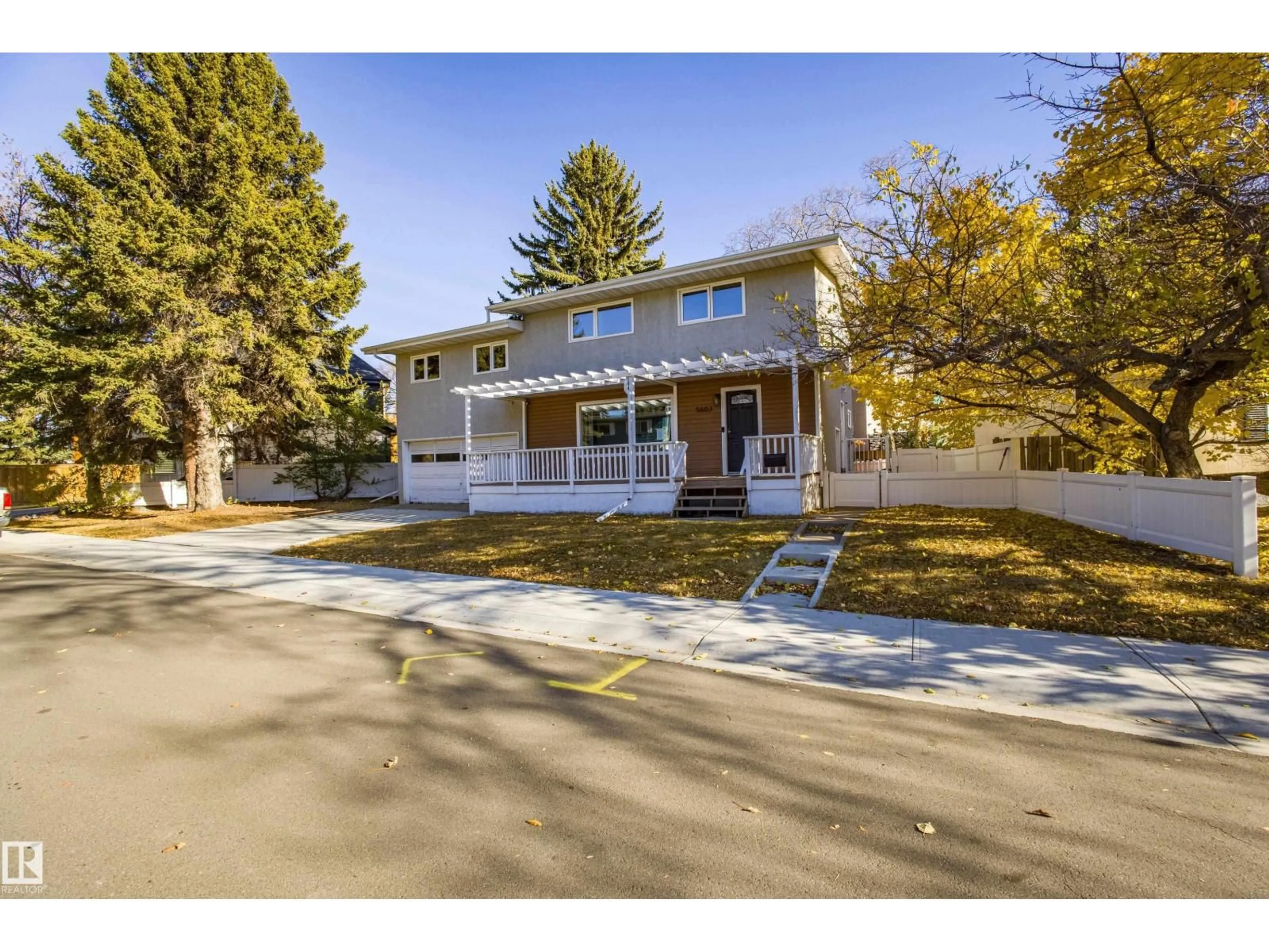 Home with vinyl exterior material, street for NW - 5603 108 ST, Edmonton Alberta T6H2Y8