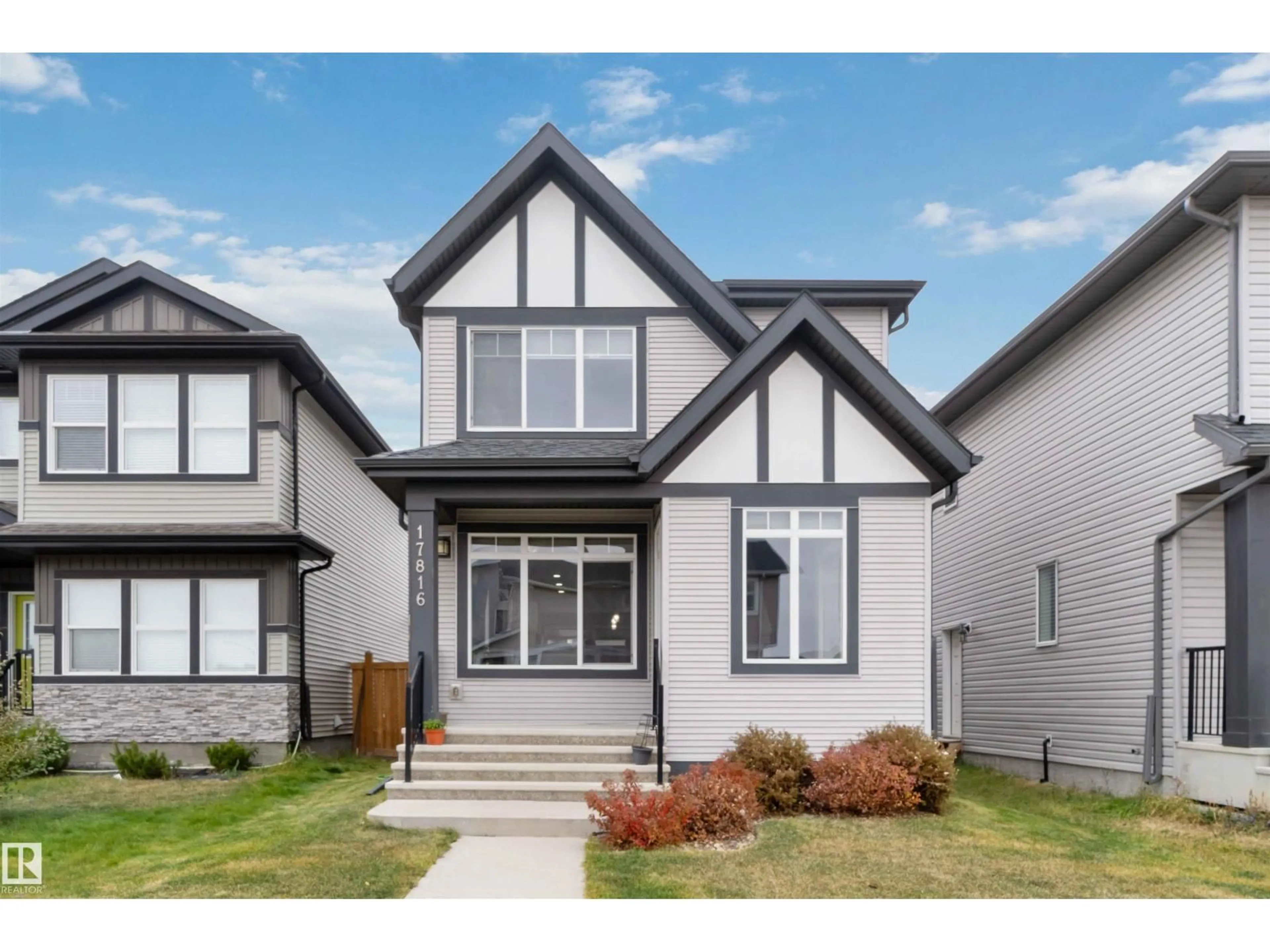 Home with vinyl exterior material, street for 17816 59 ST, Edmonton Alberta T5Y0W8